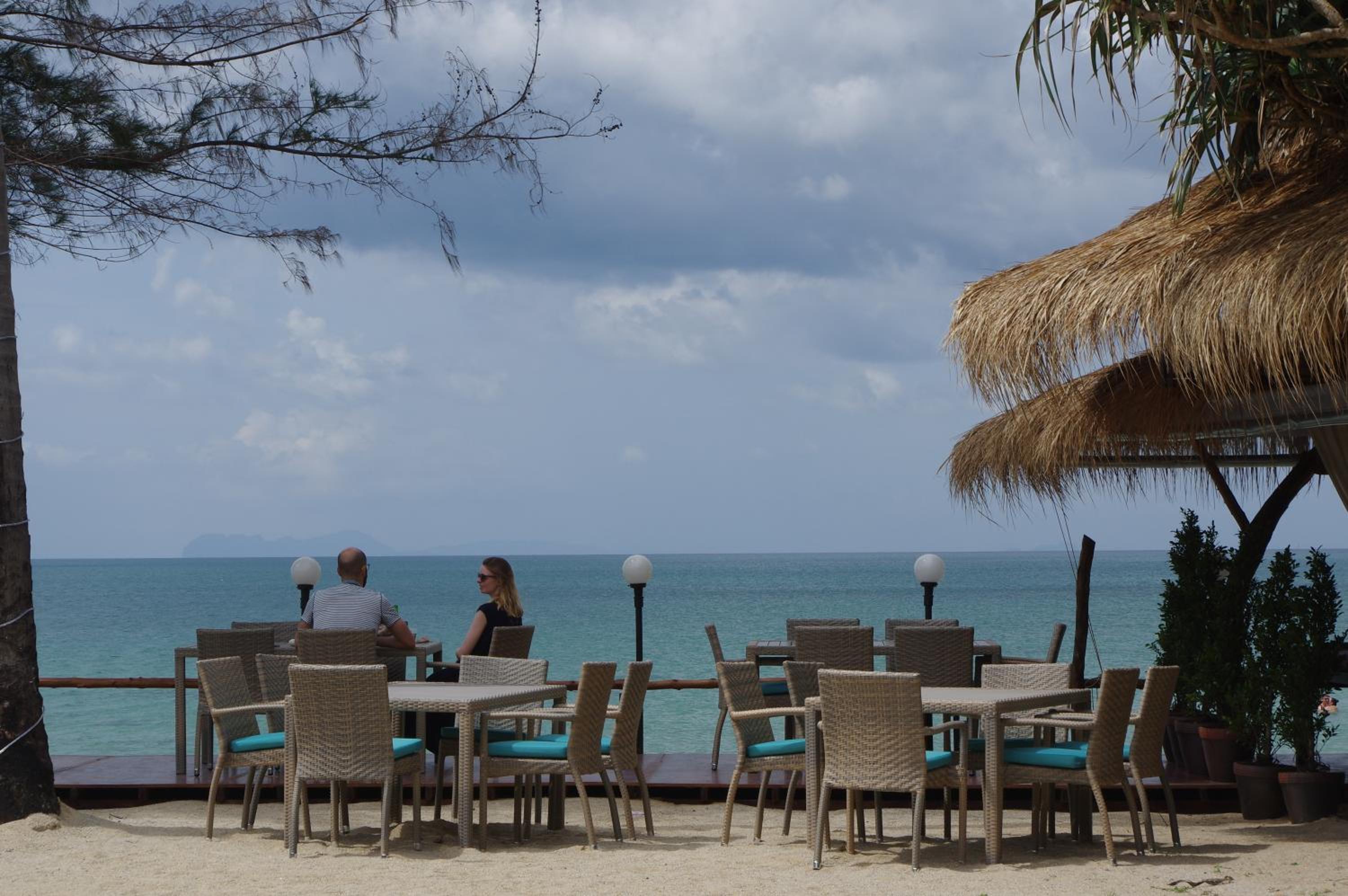 Thai House Beach Resort