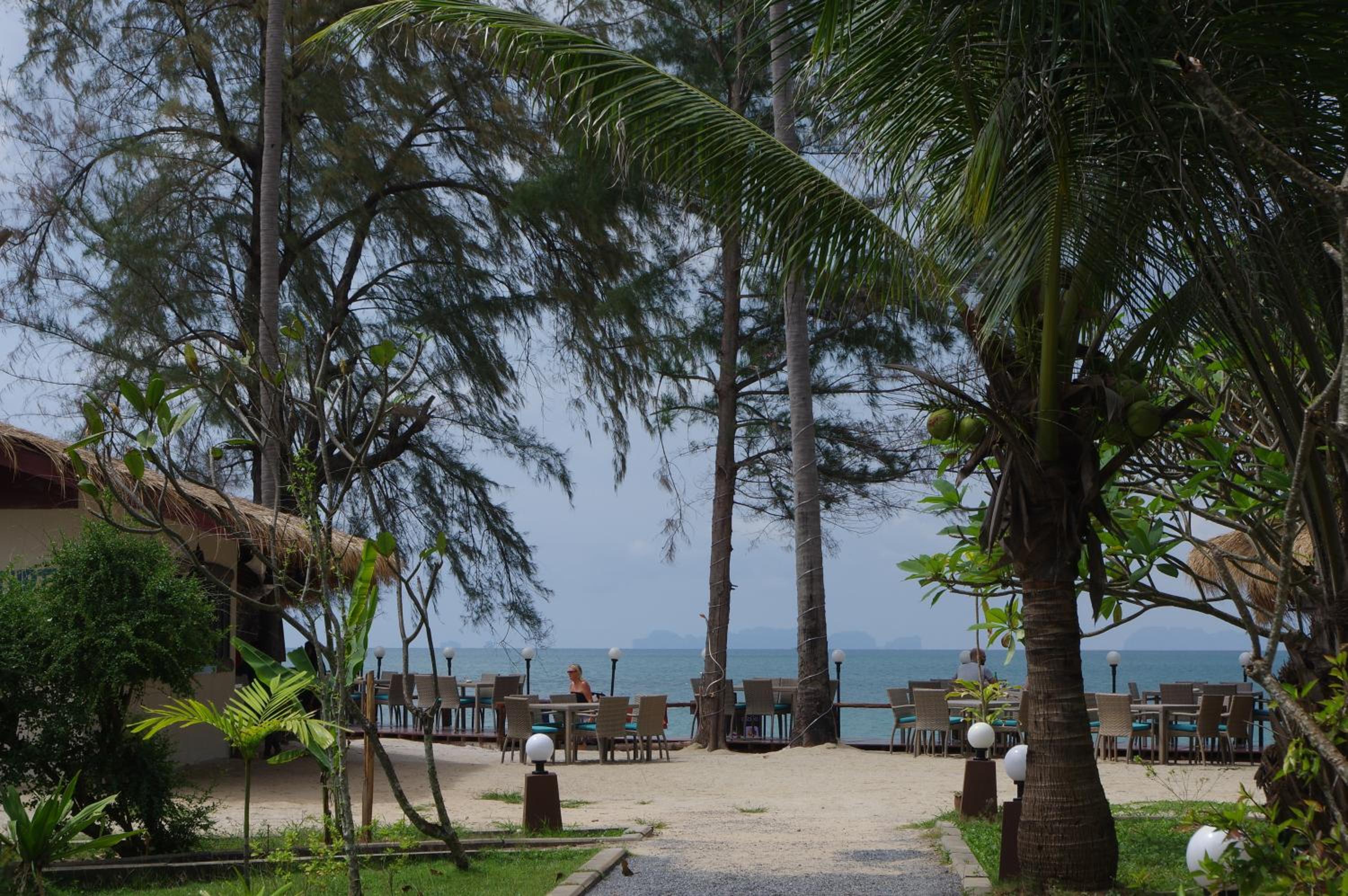 Thai House Beach Resort