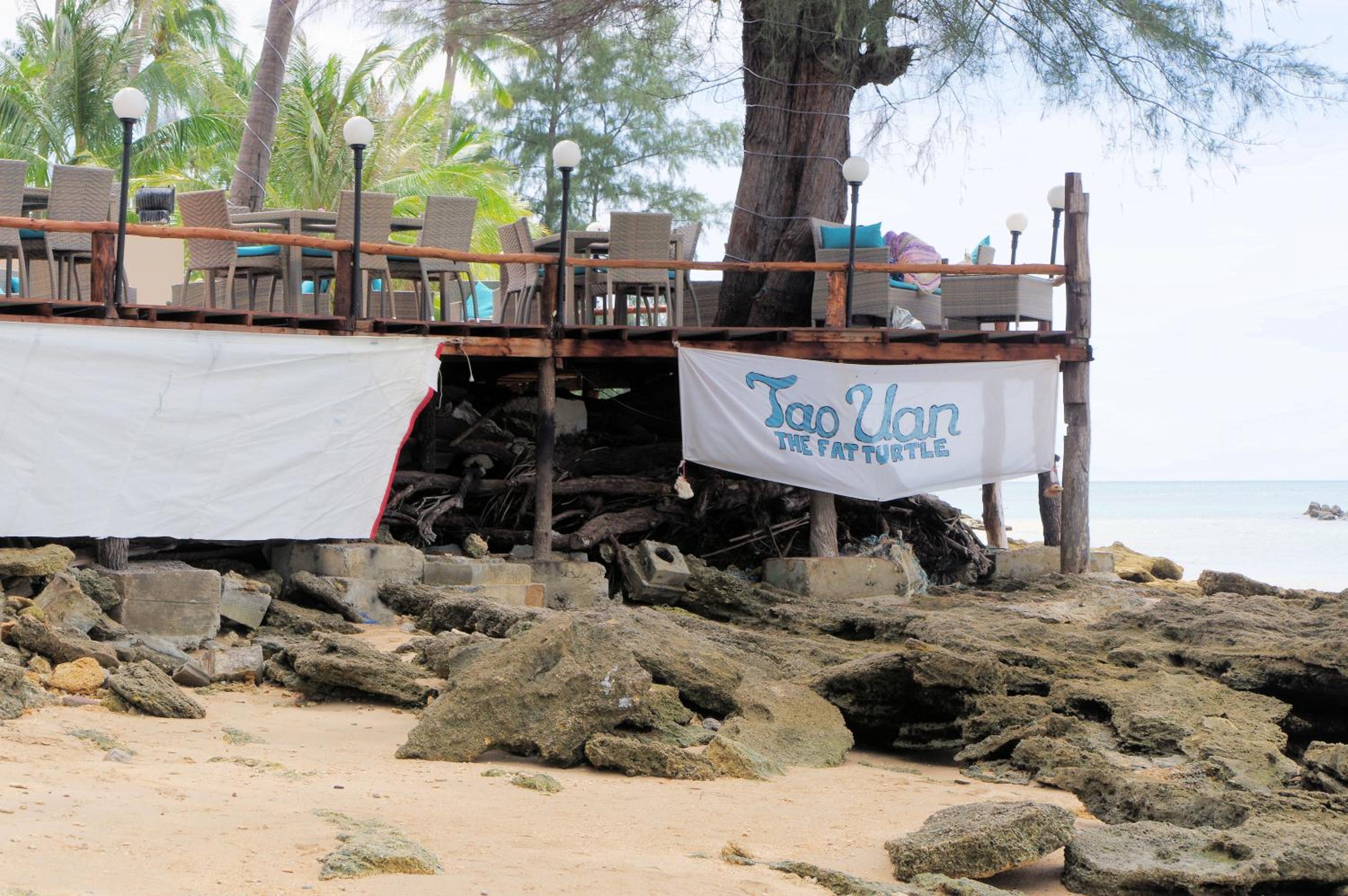 Thai House Beach Resort