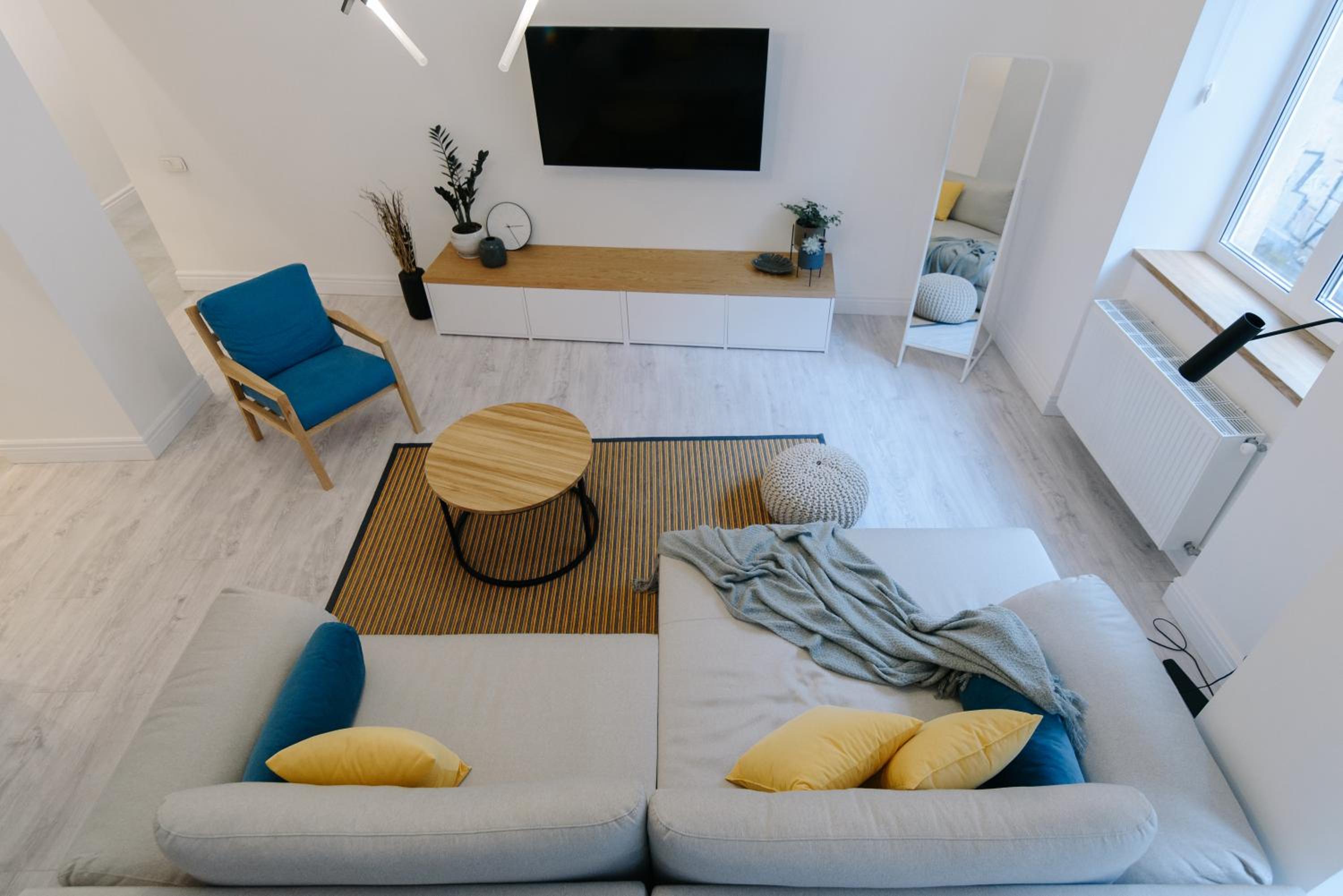 Apartment on Mikhalcuk view 5