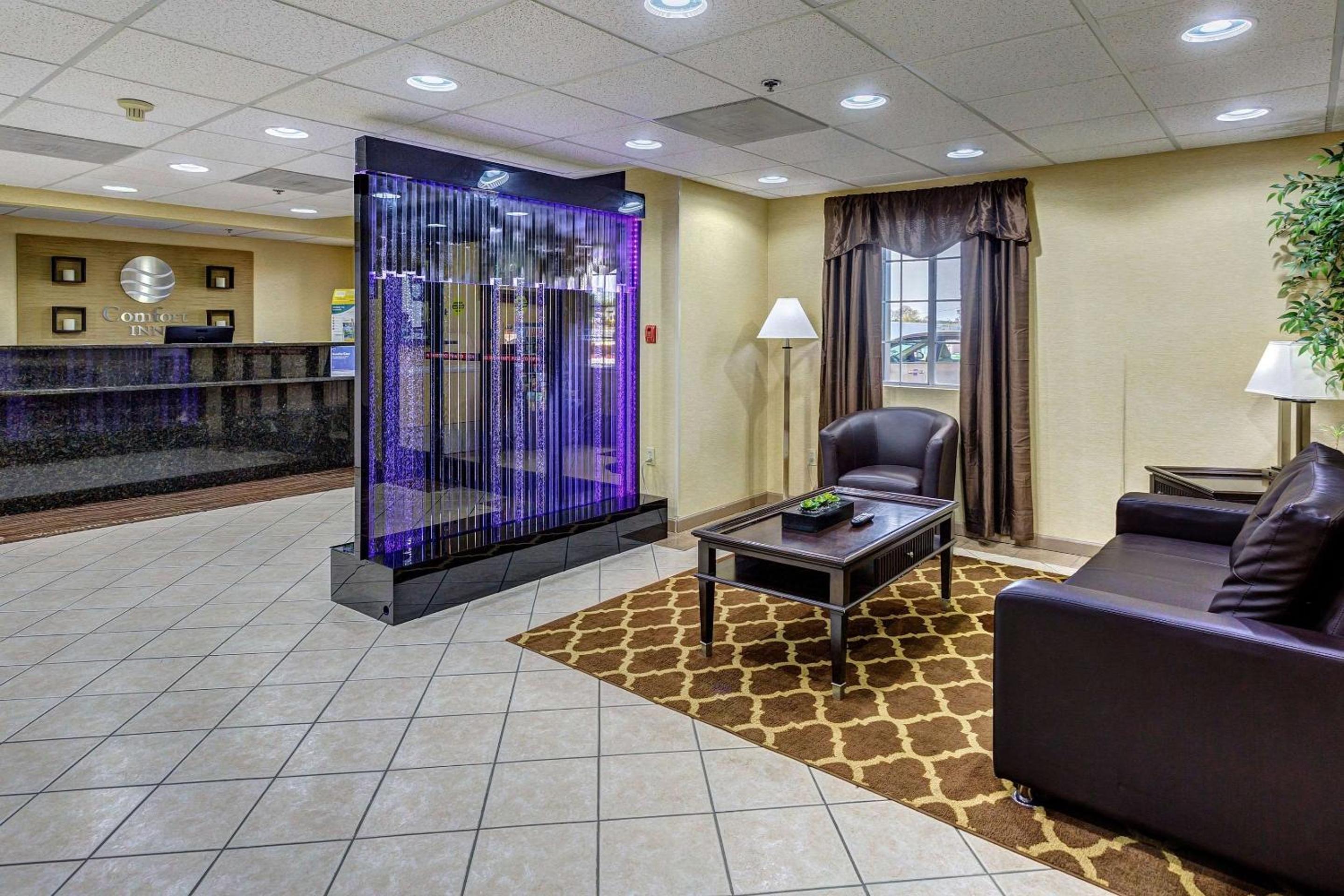 Comfort Inn Decatur Priceville view 3