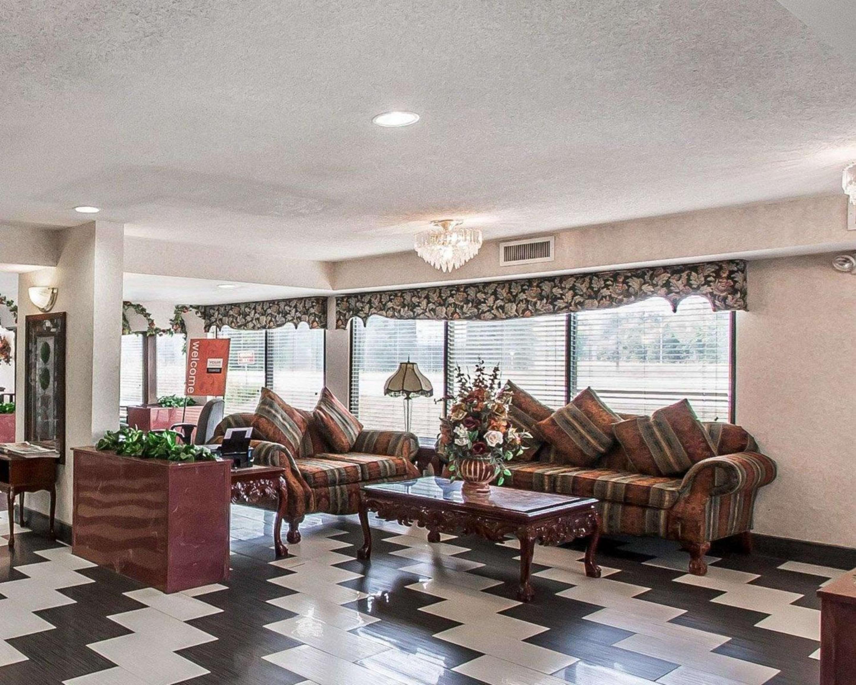 Selma Vacations - Quality Inn Edmund Pettus Bridge area - Property Image 1