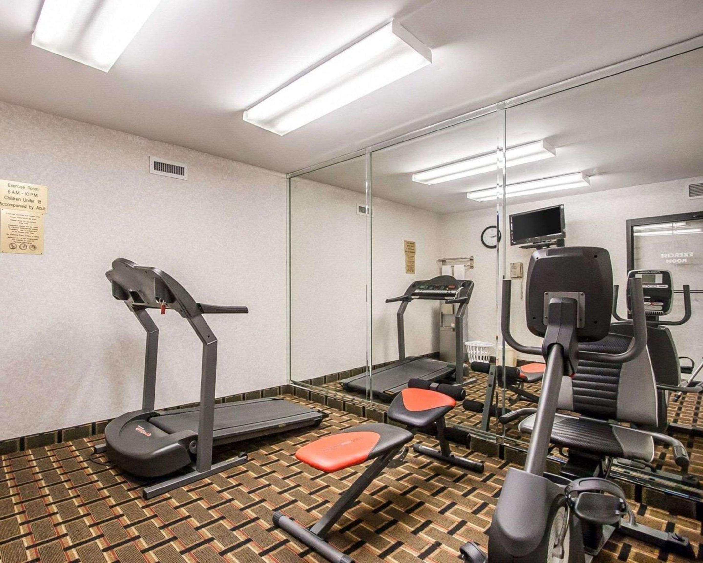 Selma Vacations - Quality Inn Edmund Pettus Bridge area - Property Image 6