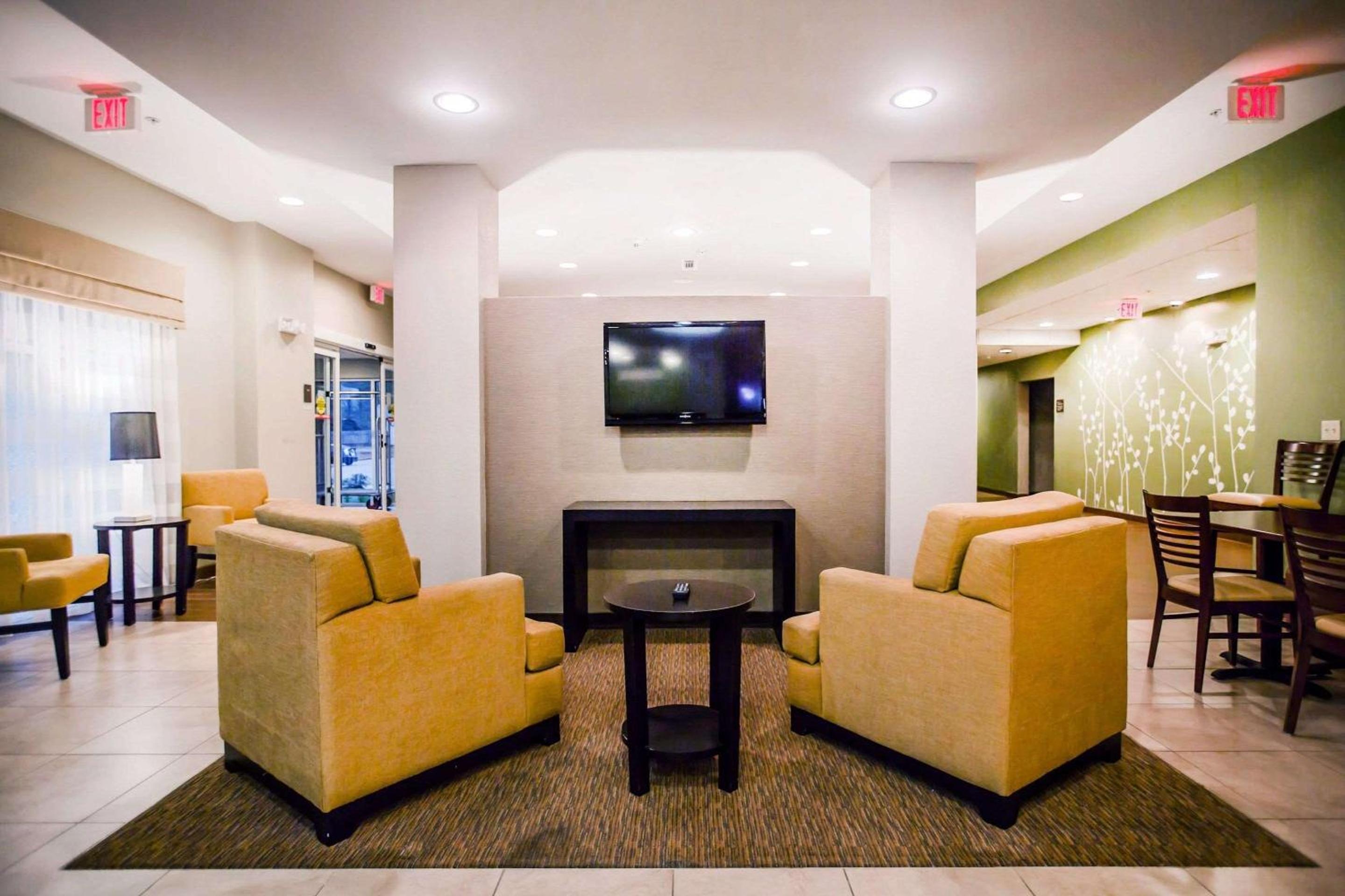 Sleep Inn & Suites Marion - Military Institute view 4