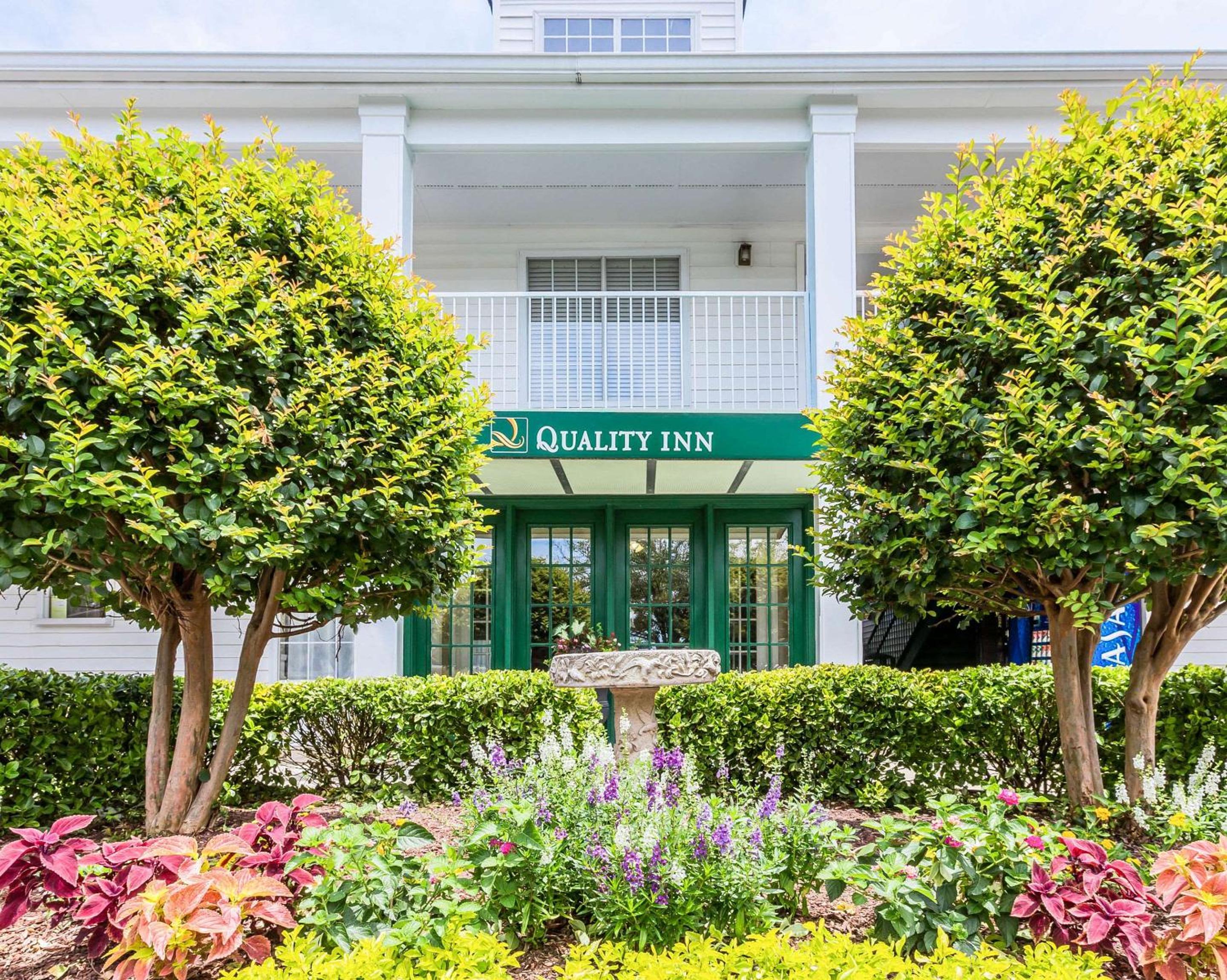 Birmingham Vacations - Quality Inn Trussville I-59 exit 141 - Property Image 1