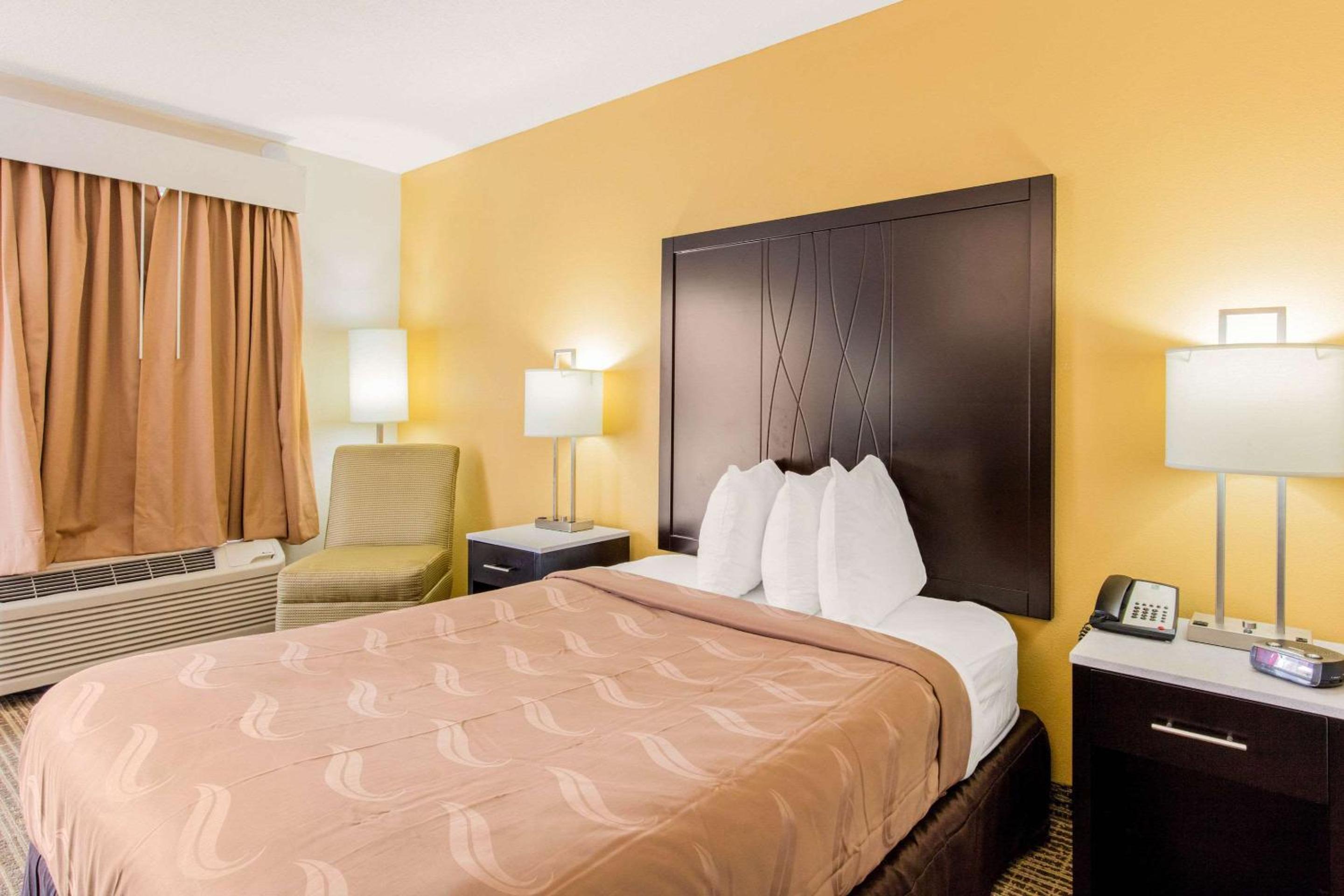 Birmingham Vacations - Quality Inn Trussville I-59 exit 141 - Property Image 2