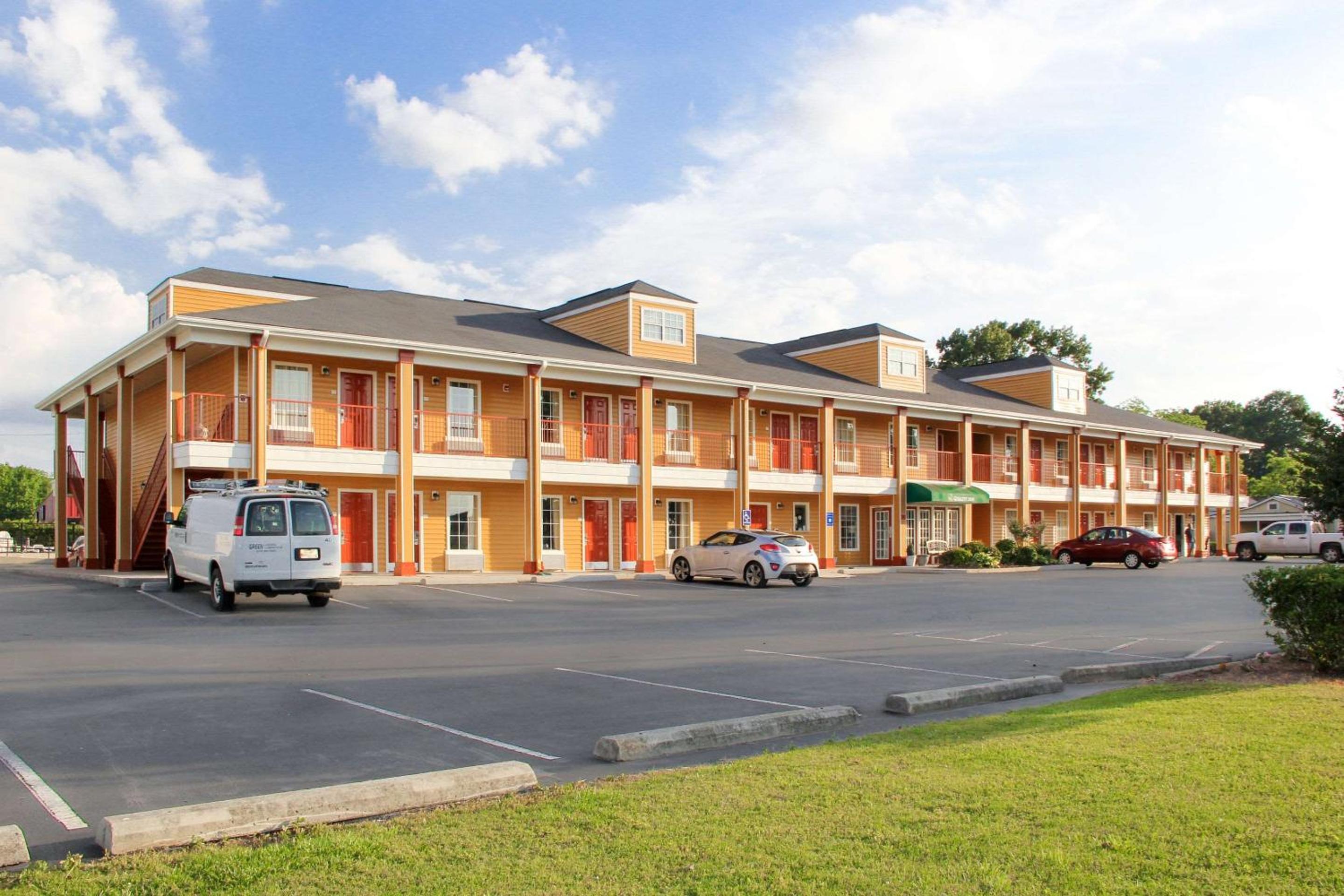Quality Inn Albertville US 431 - Property Image 1