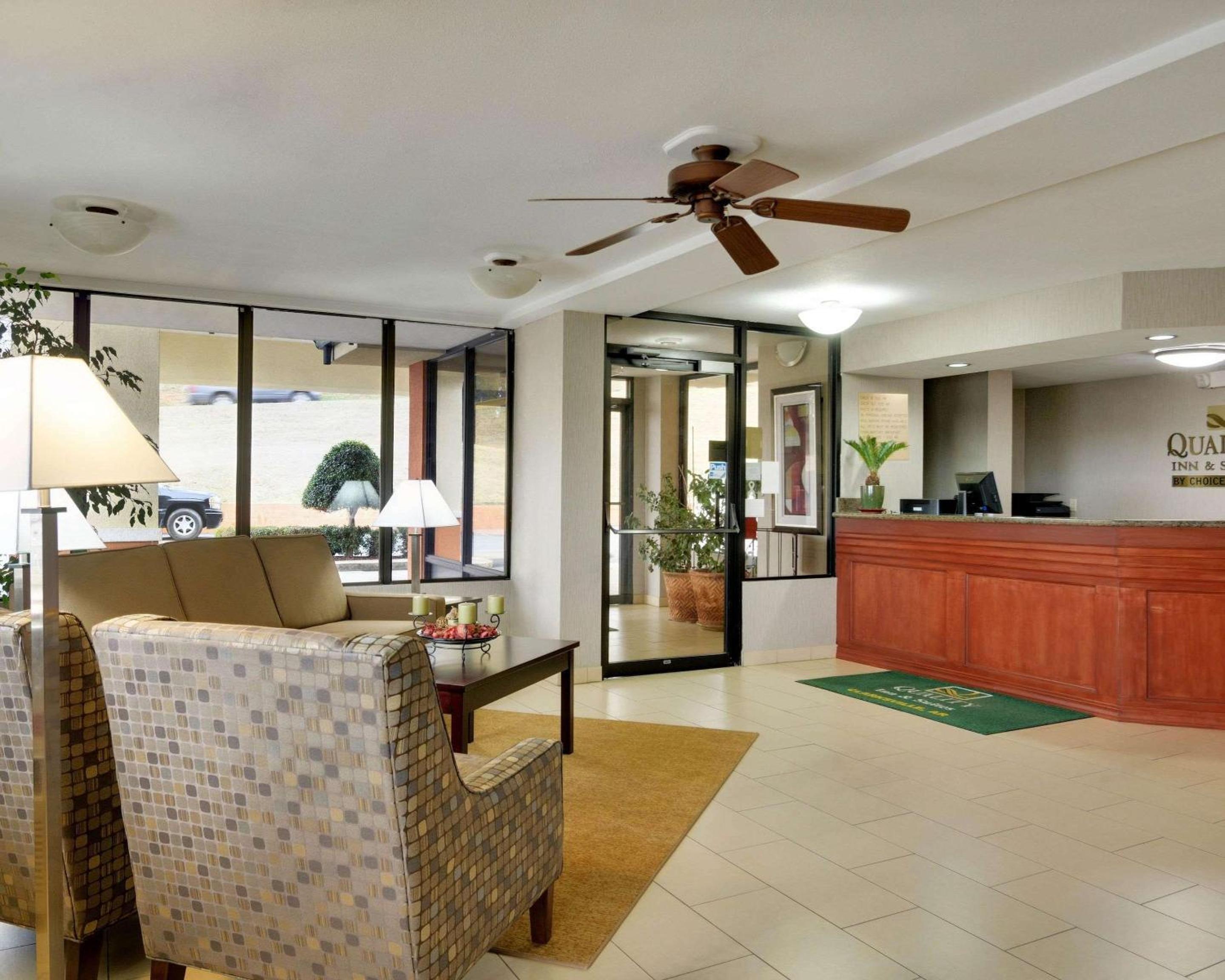 Clarksville Vacations - Quality Inn  Suites Clarksville - Property Image 7
