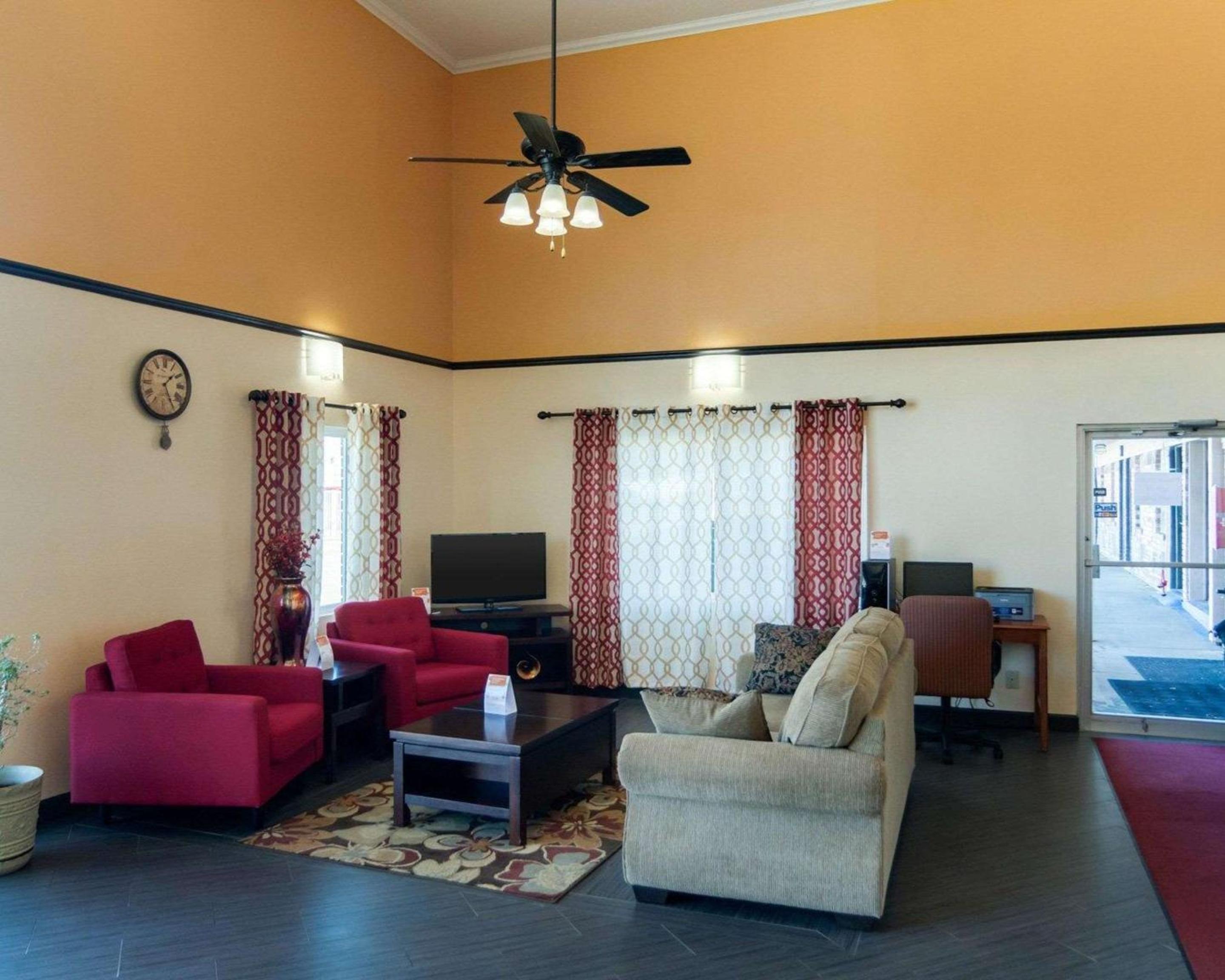 HomeStay Inn & Suites