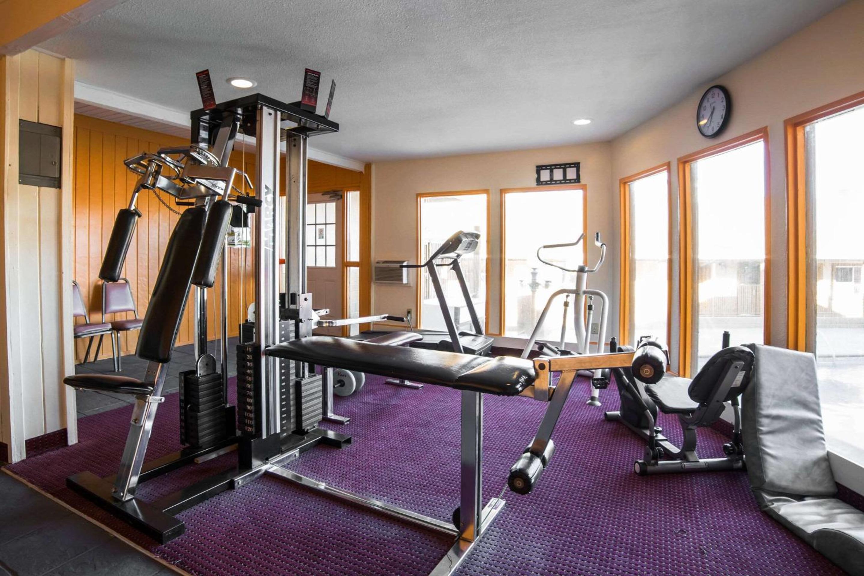 Kingman Vacations - Rodeway Inn Kingman Route 66 - Property Image 1