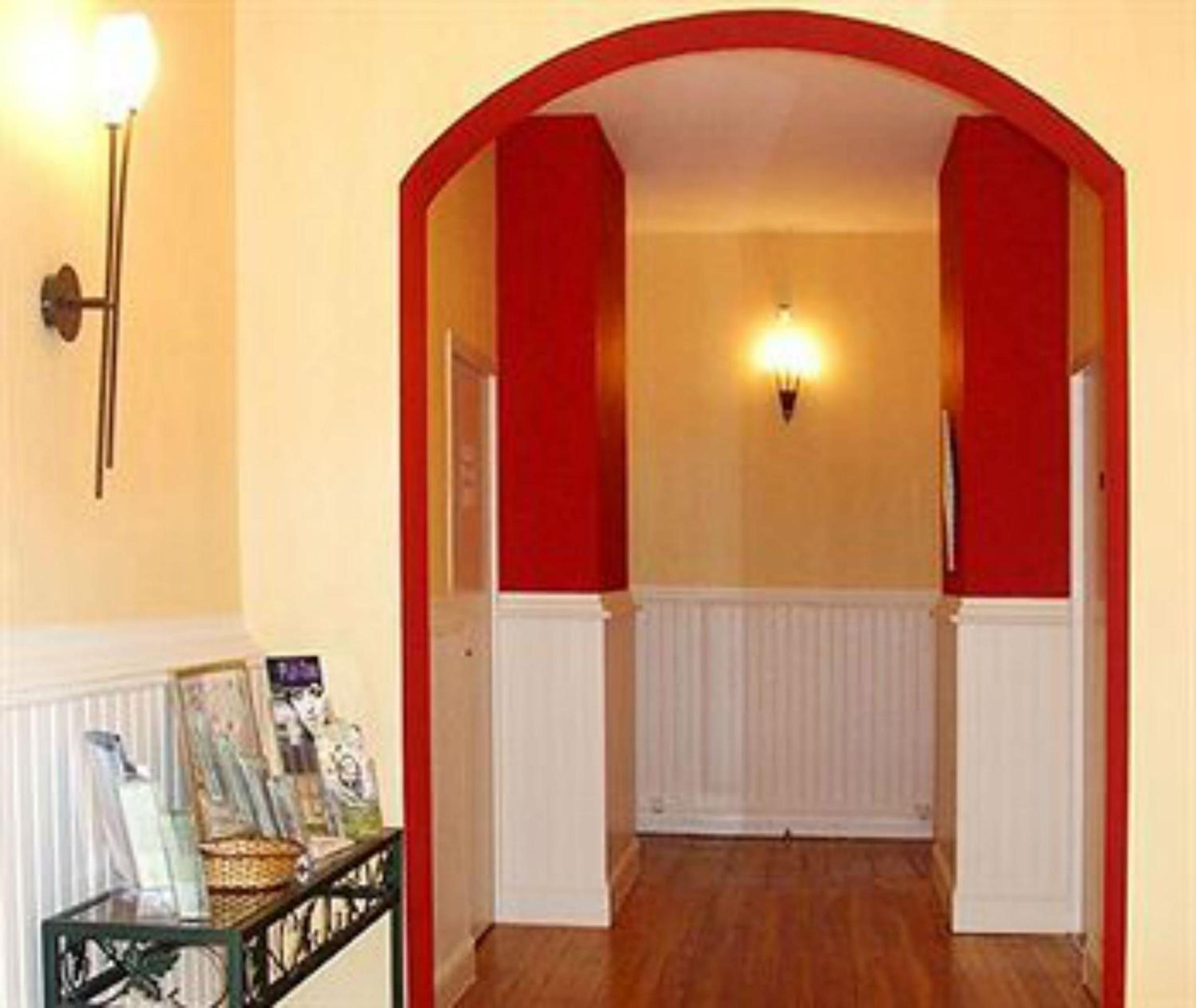 Pau Vacations - Hotel Adour - Property Image 1
