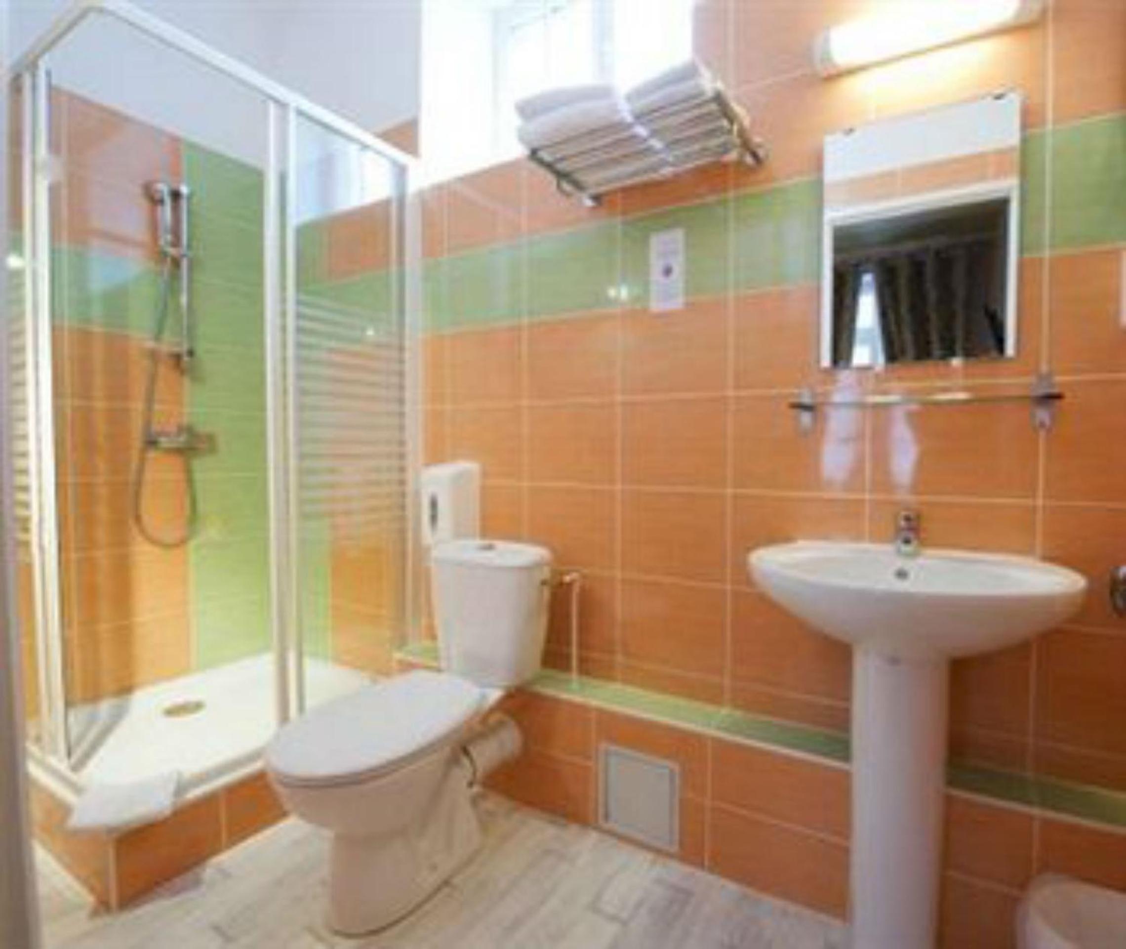 Pau Vacations - Hotel Adour - Property Image 4
