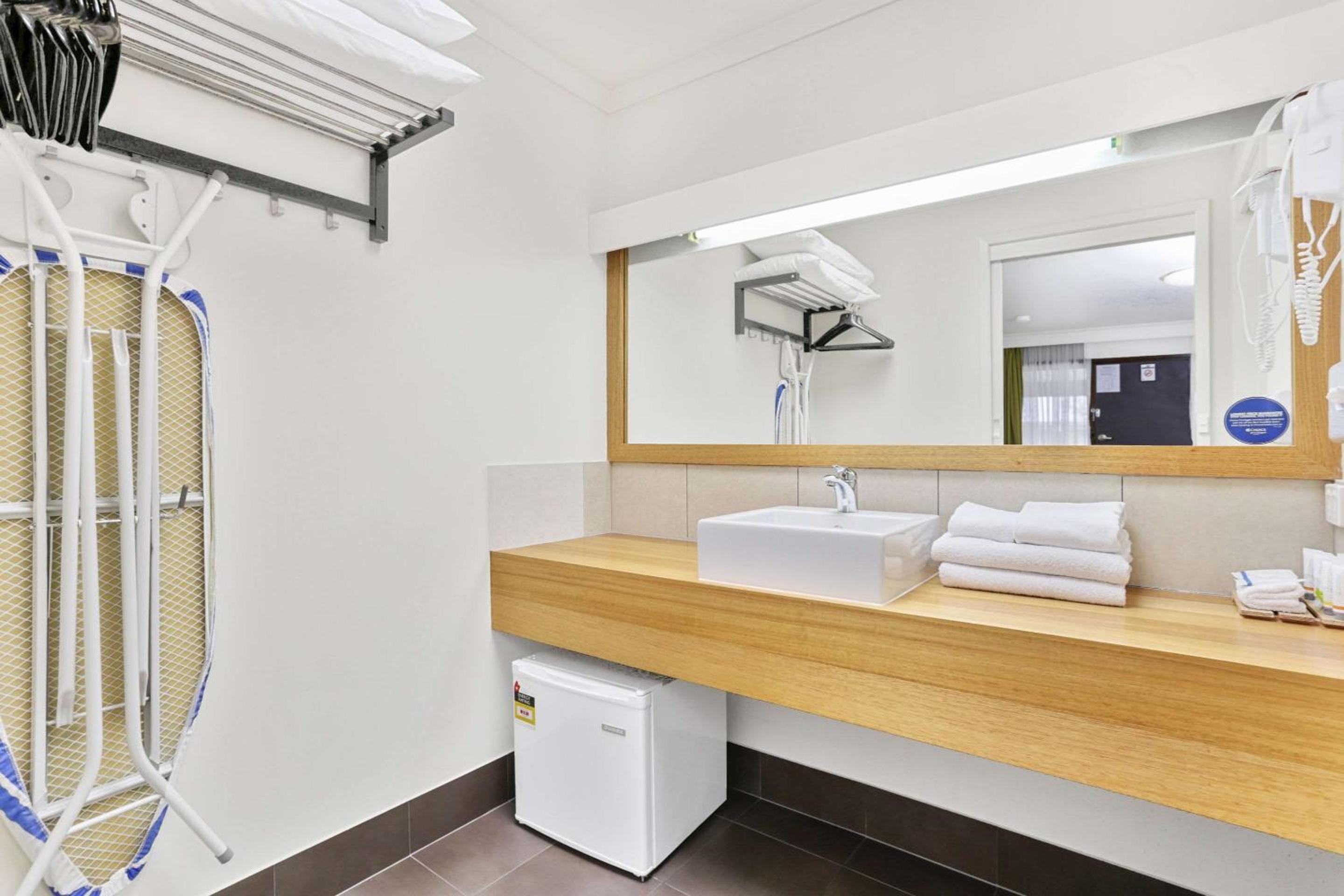 Hamilton Vacations - Botanical Hamilton - Property Image 21