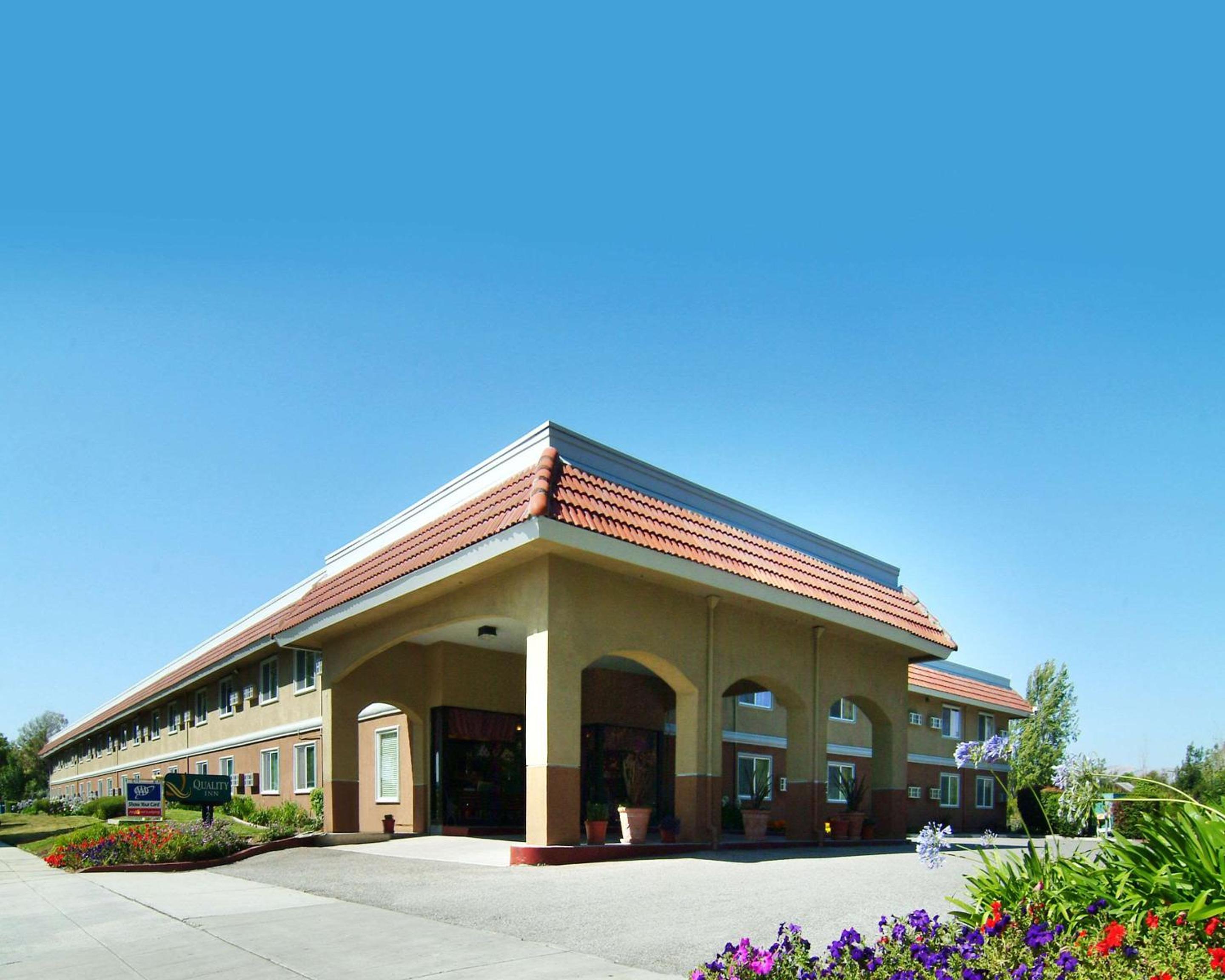 San Jose Vacations - Quality Inn Santa Clara Convention Center - Property Image 1
