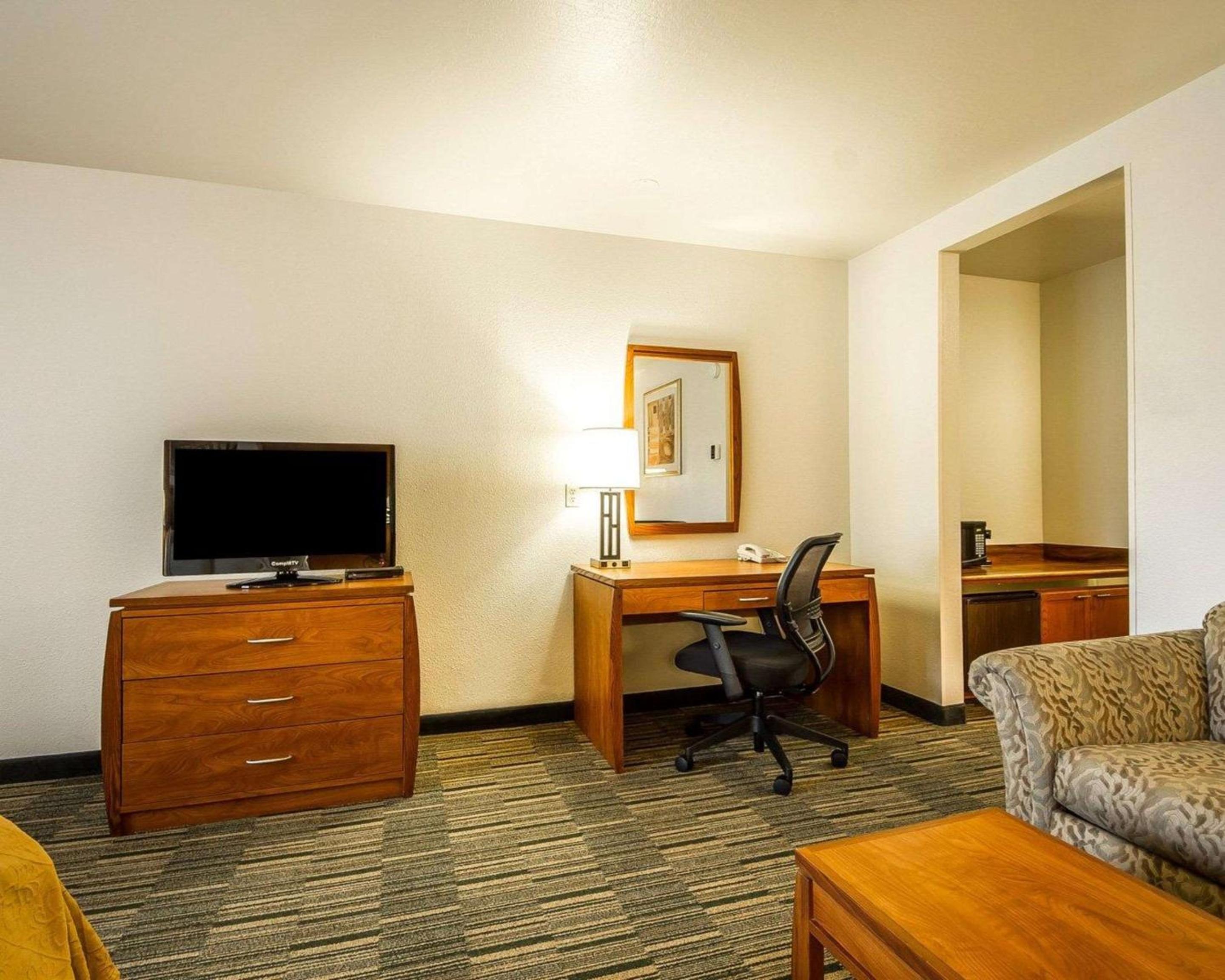 Petaluma Vacations - Quality Inn Petaluma - Sonoma - Property Image 2