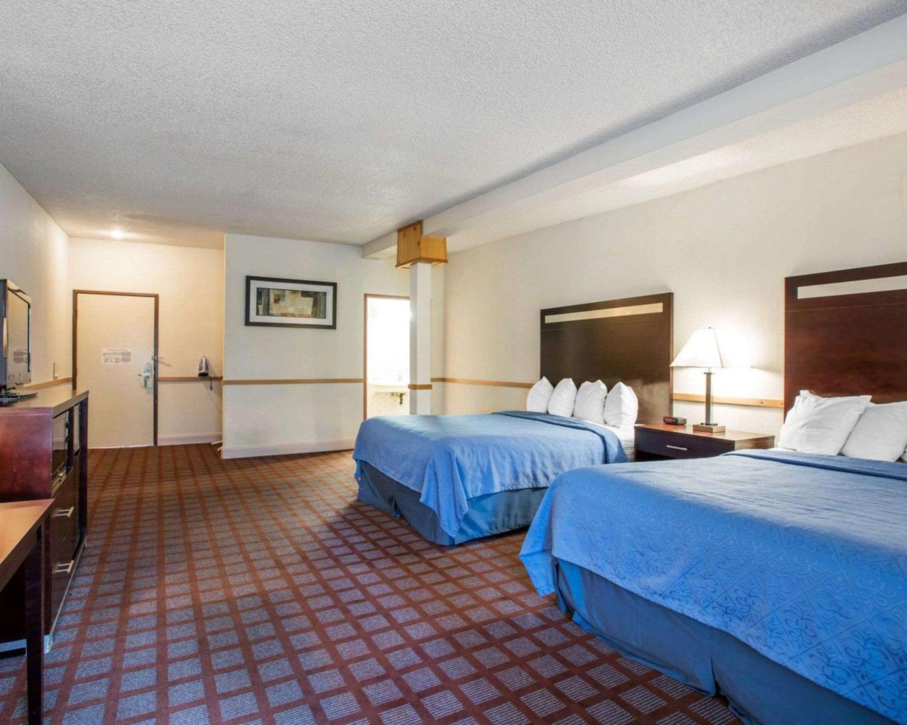 Quality Inn near Mammoth Mountain Ski Resort