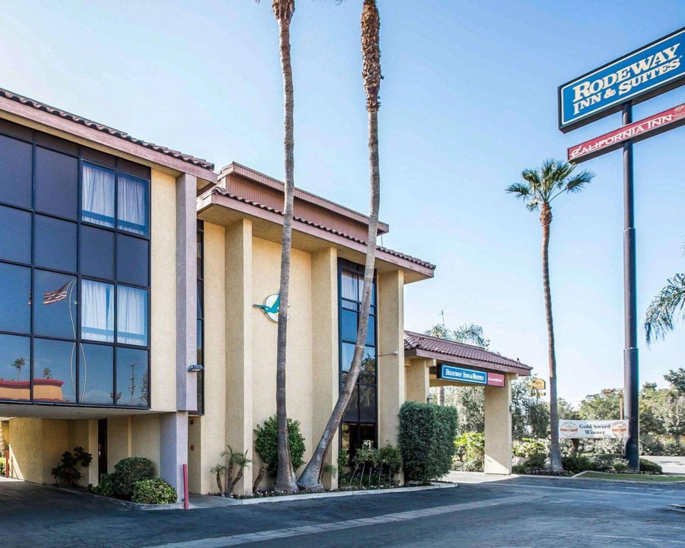 California Inn and Suites Bakersfield view 2