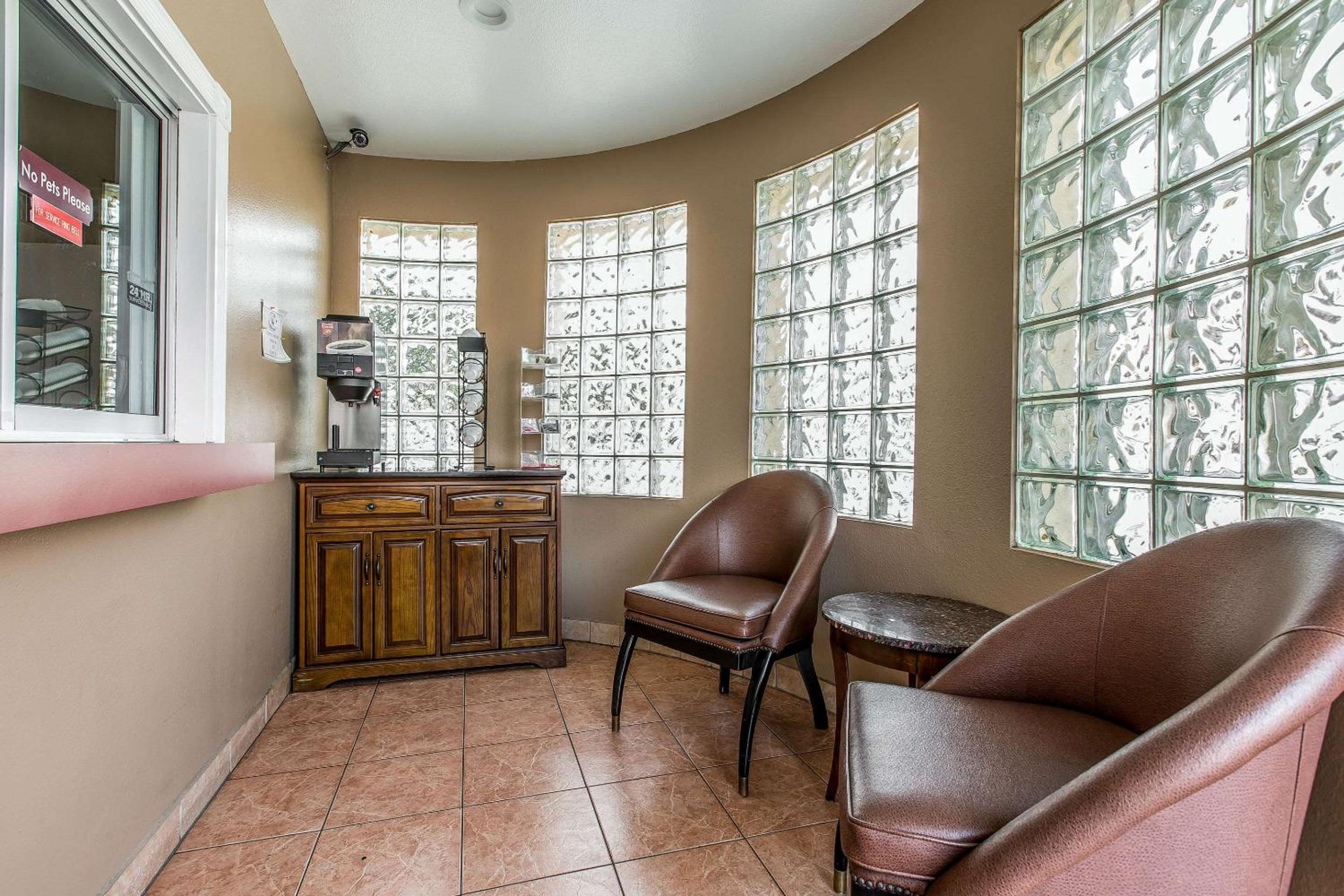 Ventura Vacations - Rodeway Inn - Property Image 25