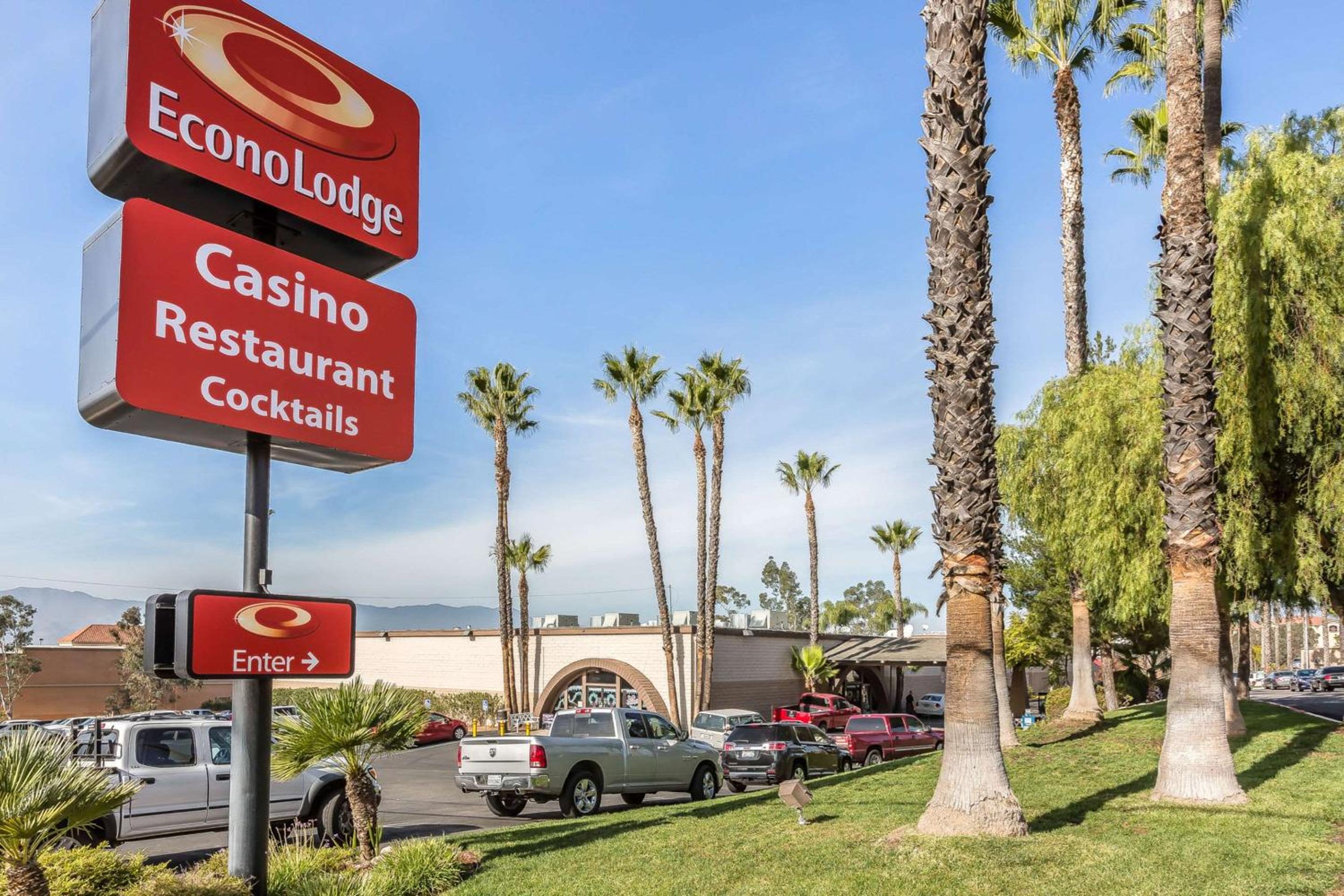 Econo Lodge Lake Elsinore Casino - Property Image 16
