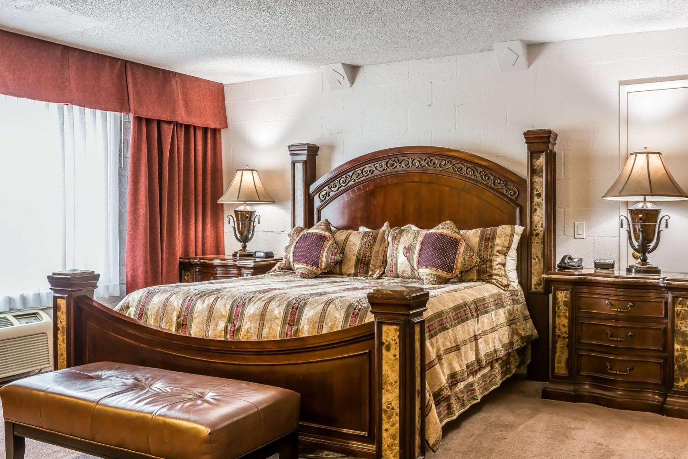 Econo Lodge Lake Elsinore Casino - Property Image 13