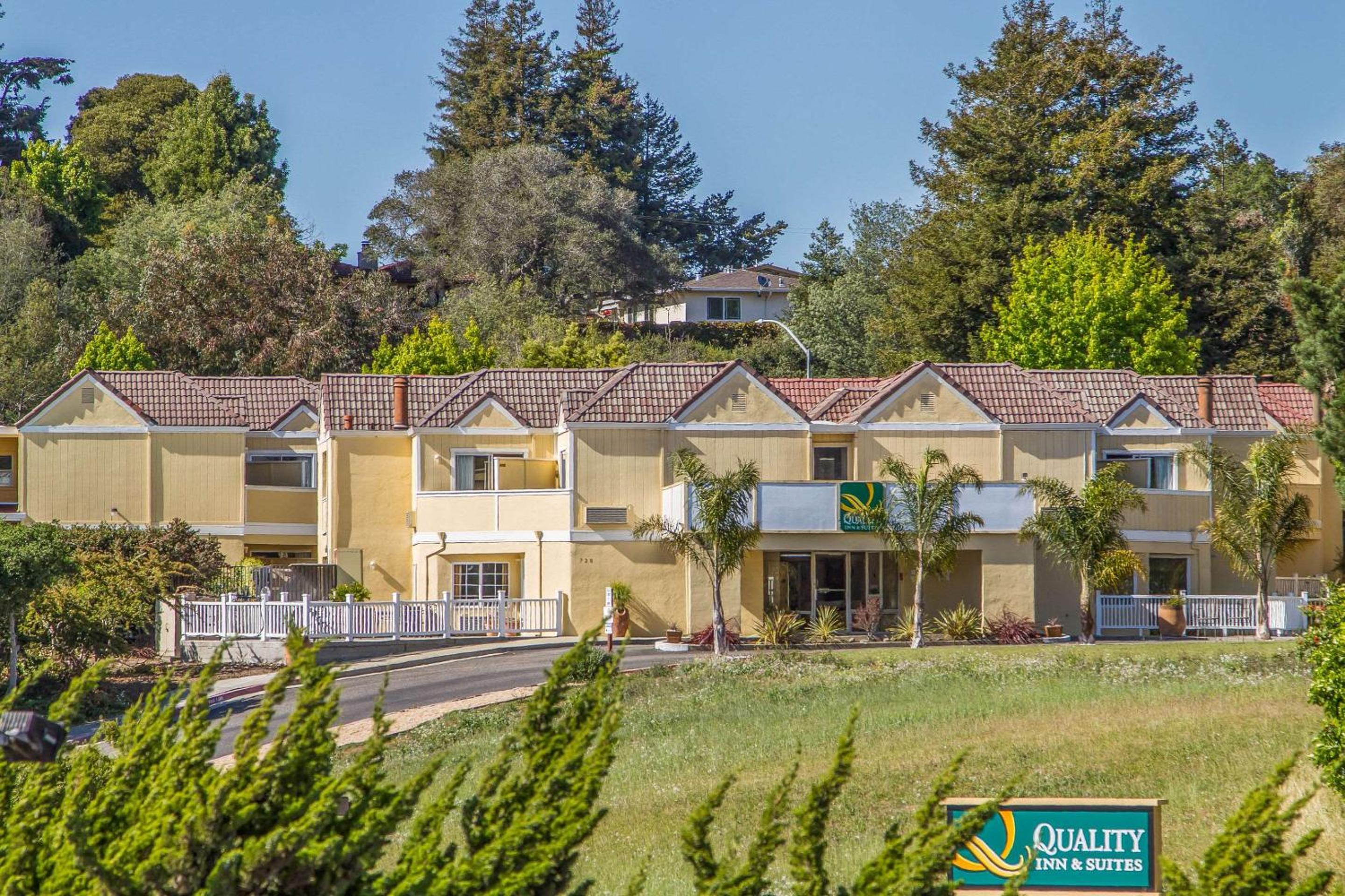 Hotel Quality Inn & Suites Capitola By the Sea - Image 1