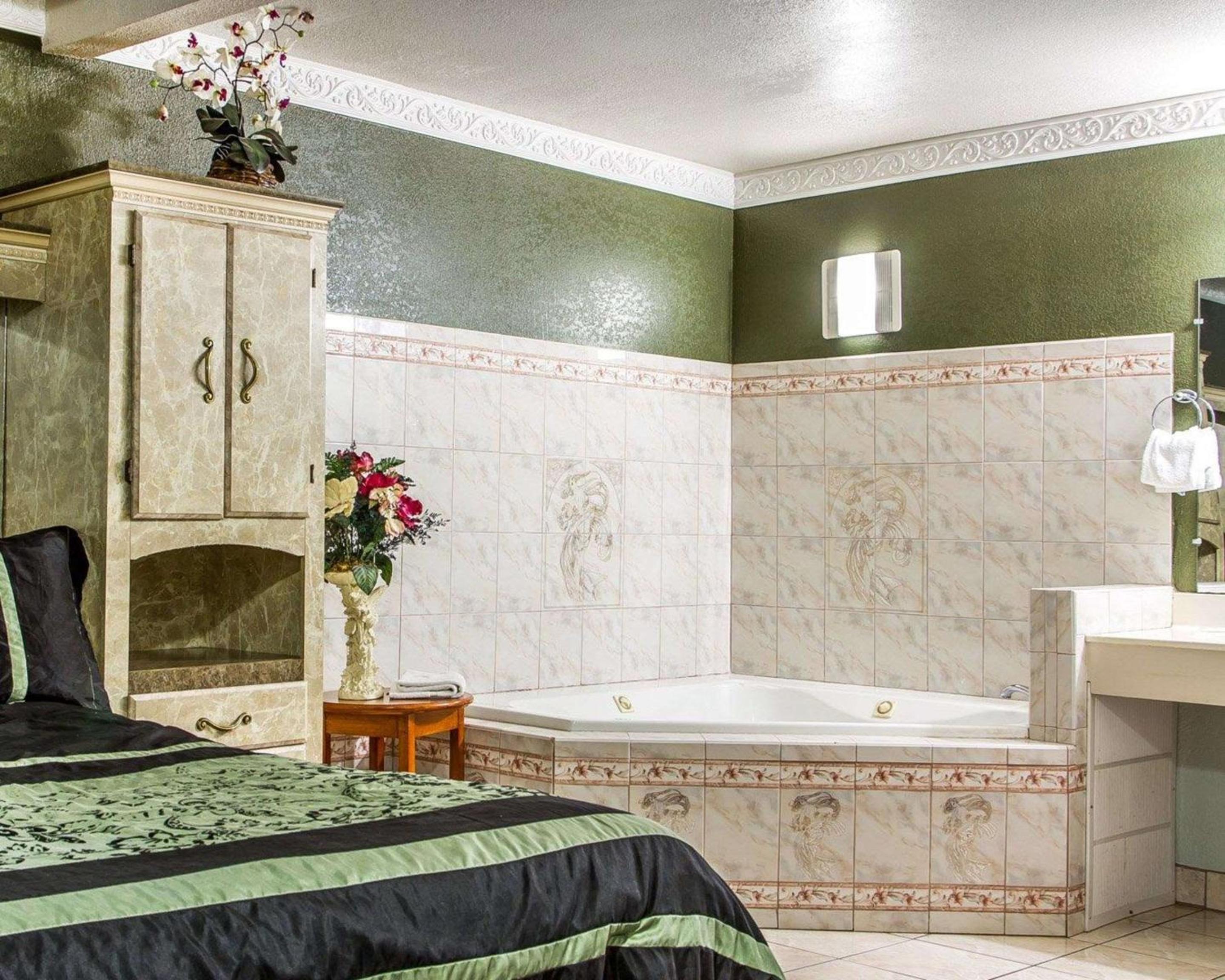 Chico Vacations - Rodeway Inn Chico University Area - Property Image 38