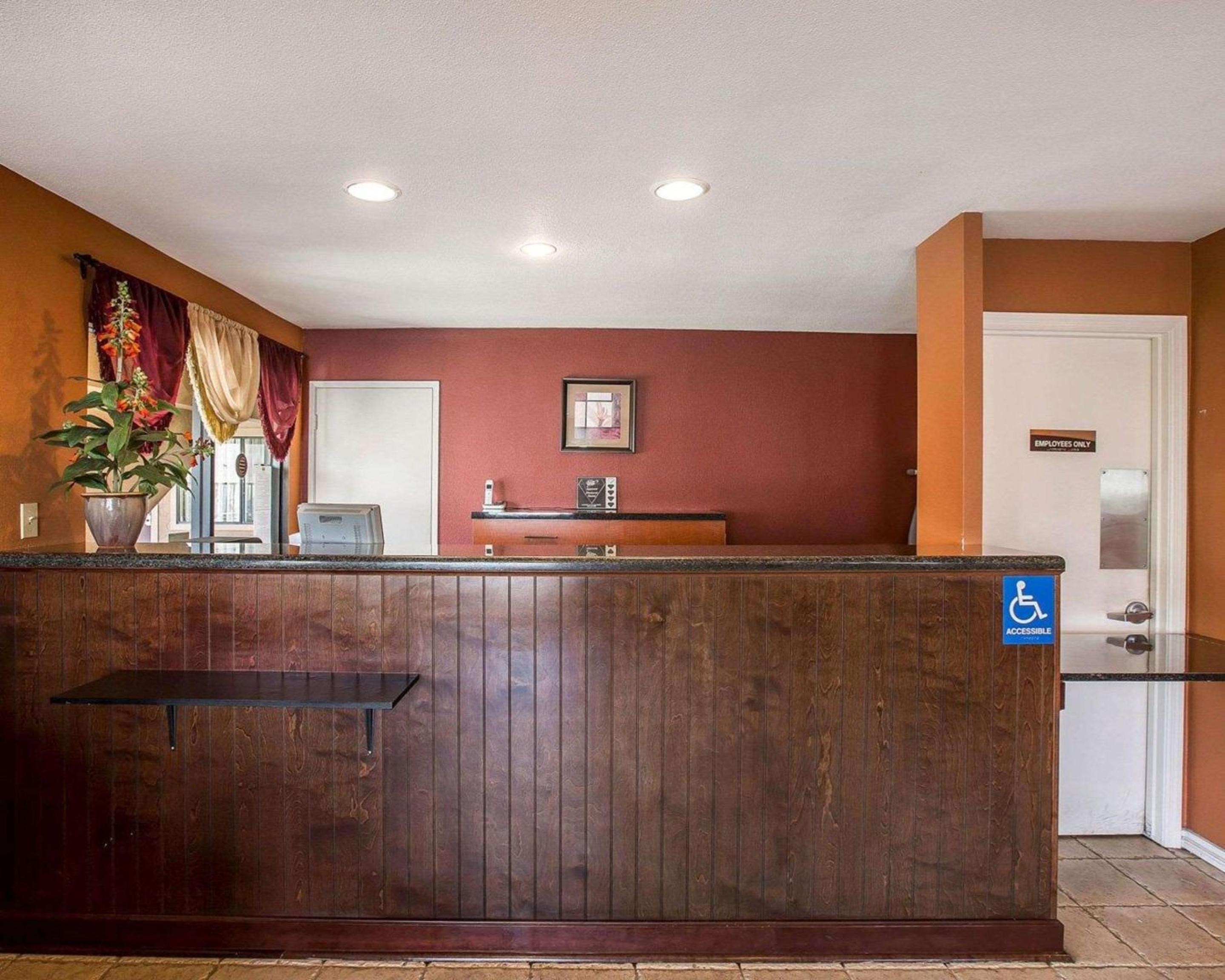 Rodeway Inn Santee San Diego East view 5