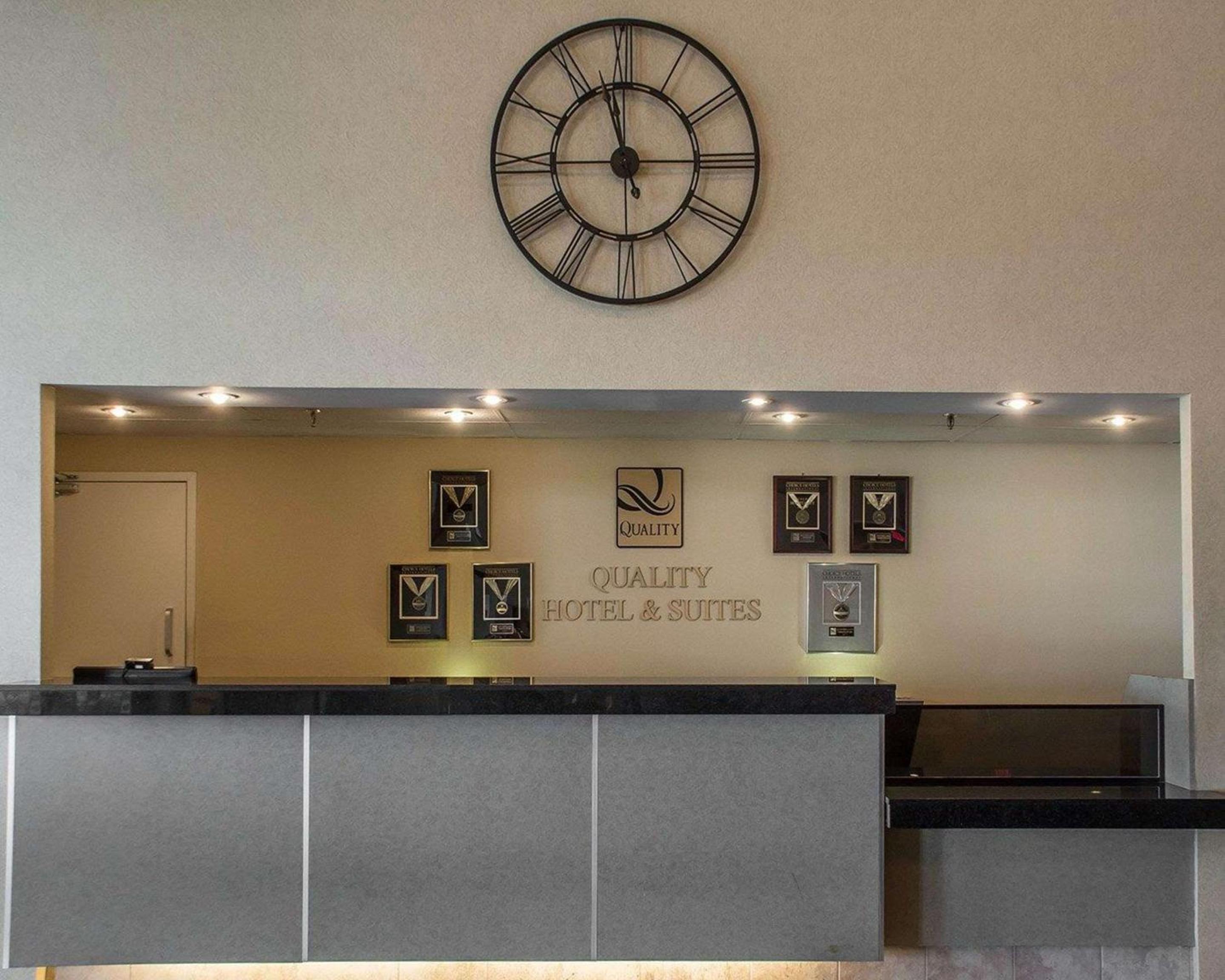 Woodstock Vacations - Quality Hotel  Suites Woodstock - Property Image 5