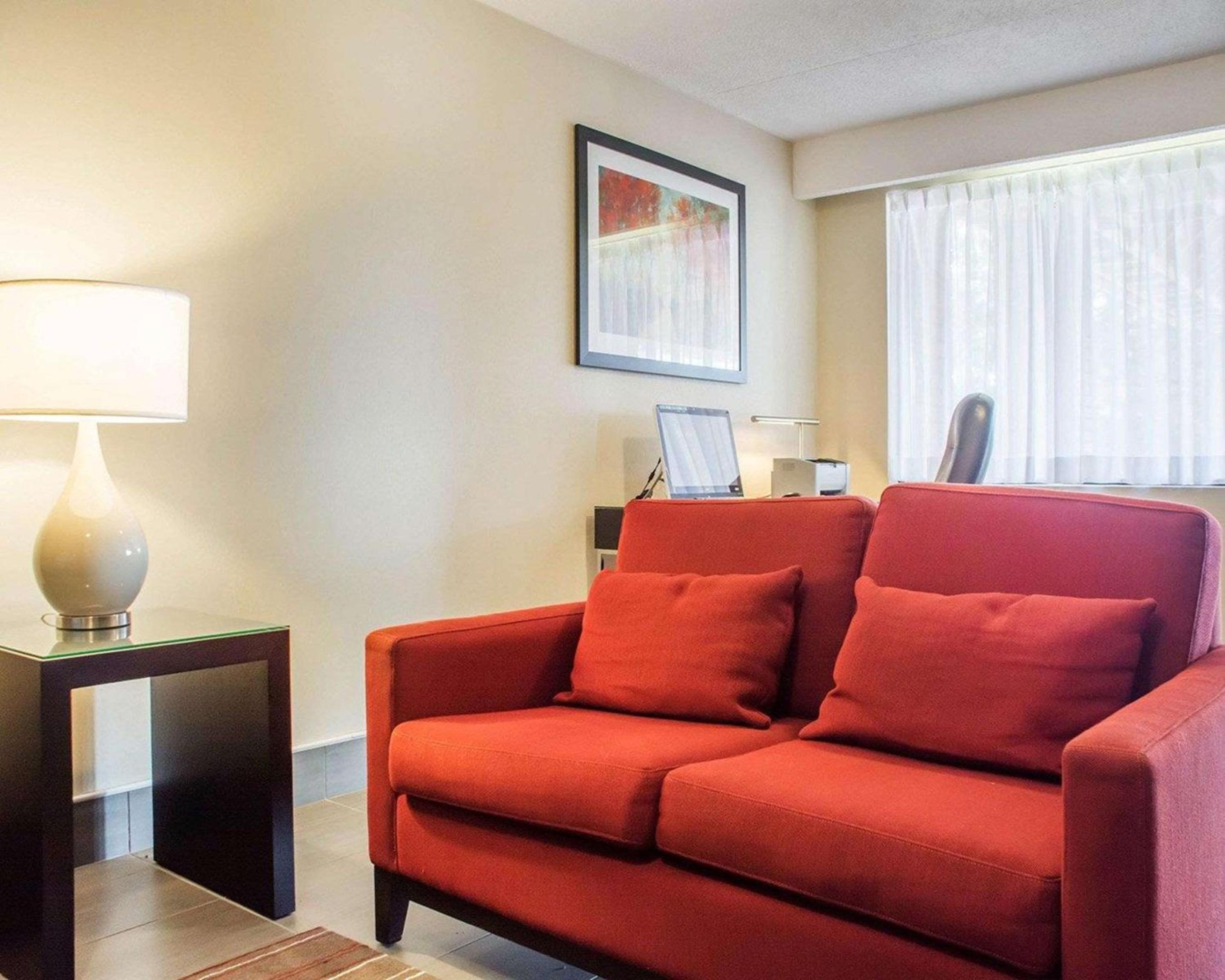 Brantford Vacations - Comfort Inn - Property Image 18