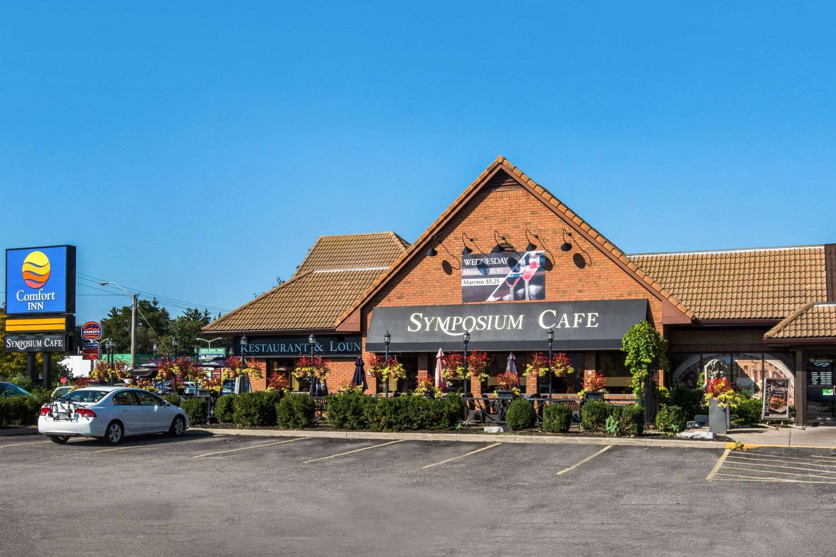 Brantford Vacations - Comfort Inn - Property Image 25