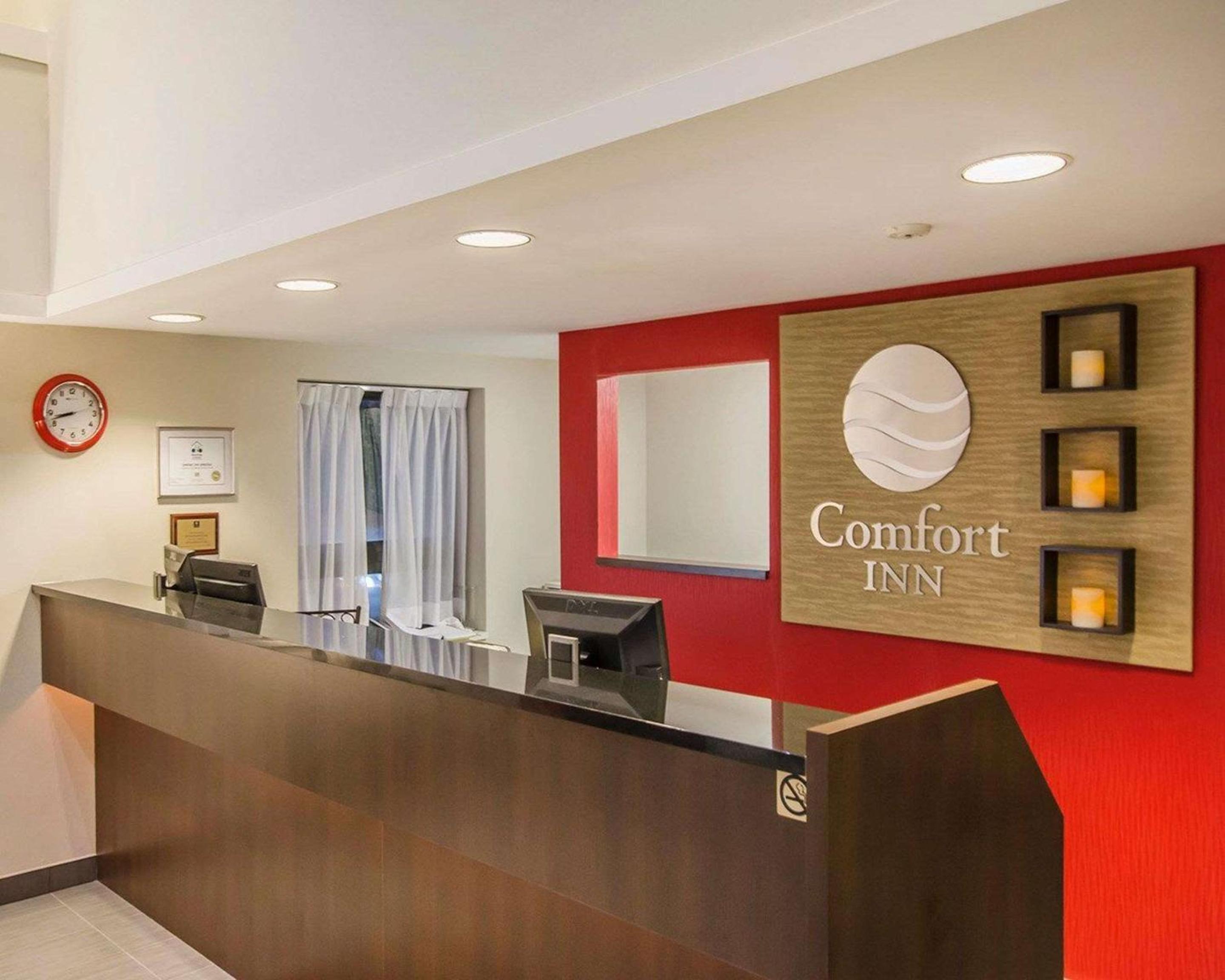 Comfort Inn - Image 4
