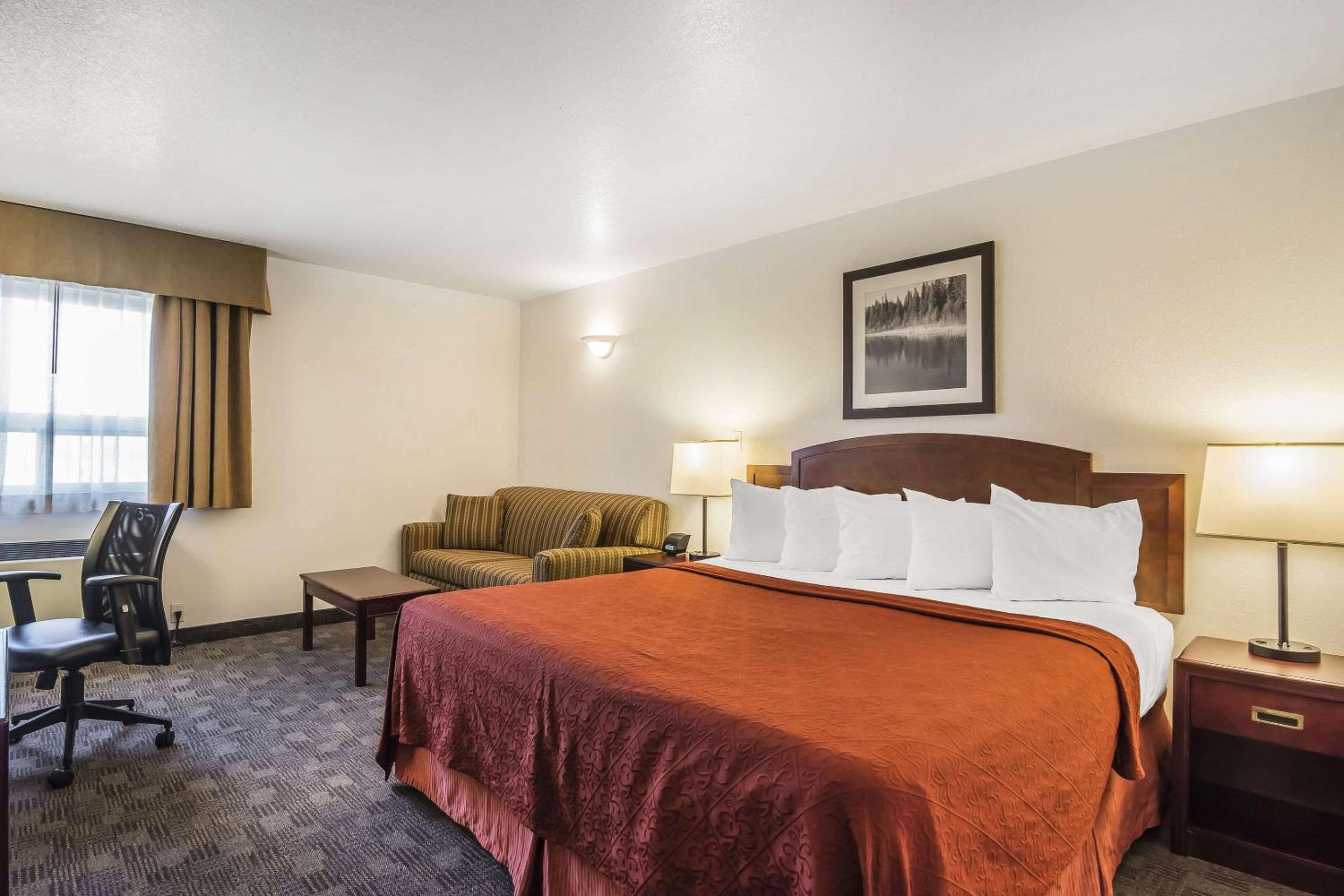 Fort Mcmurray Vacations - Quality Hotel  Conference Centre - Property Image 10