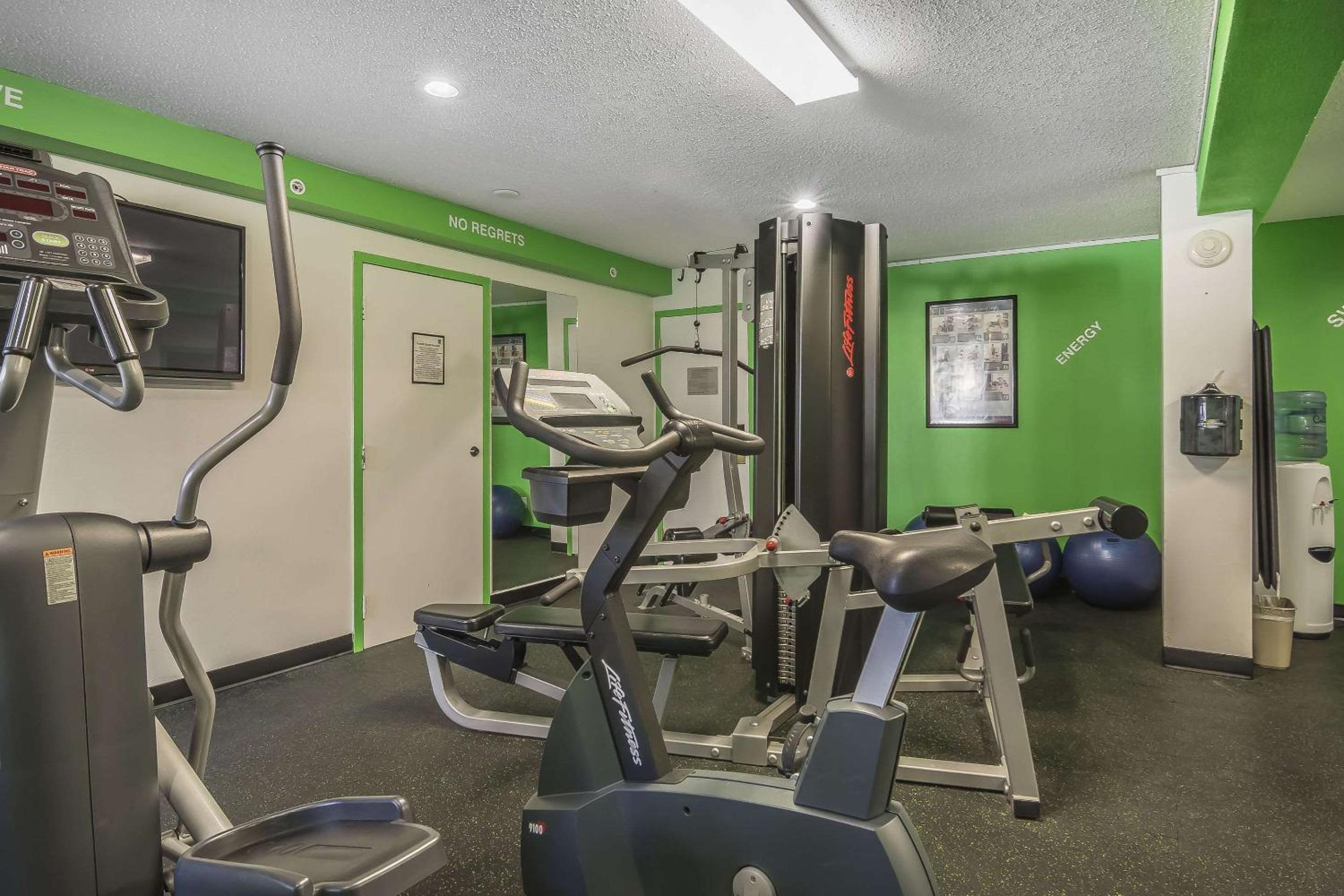 Fort Mcmurray Vacations - Quality Hotel  Conference Centre - Property Image 3