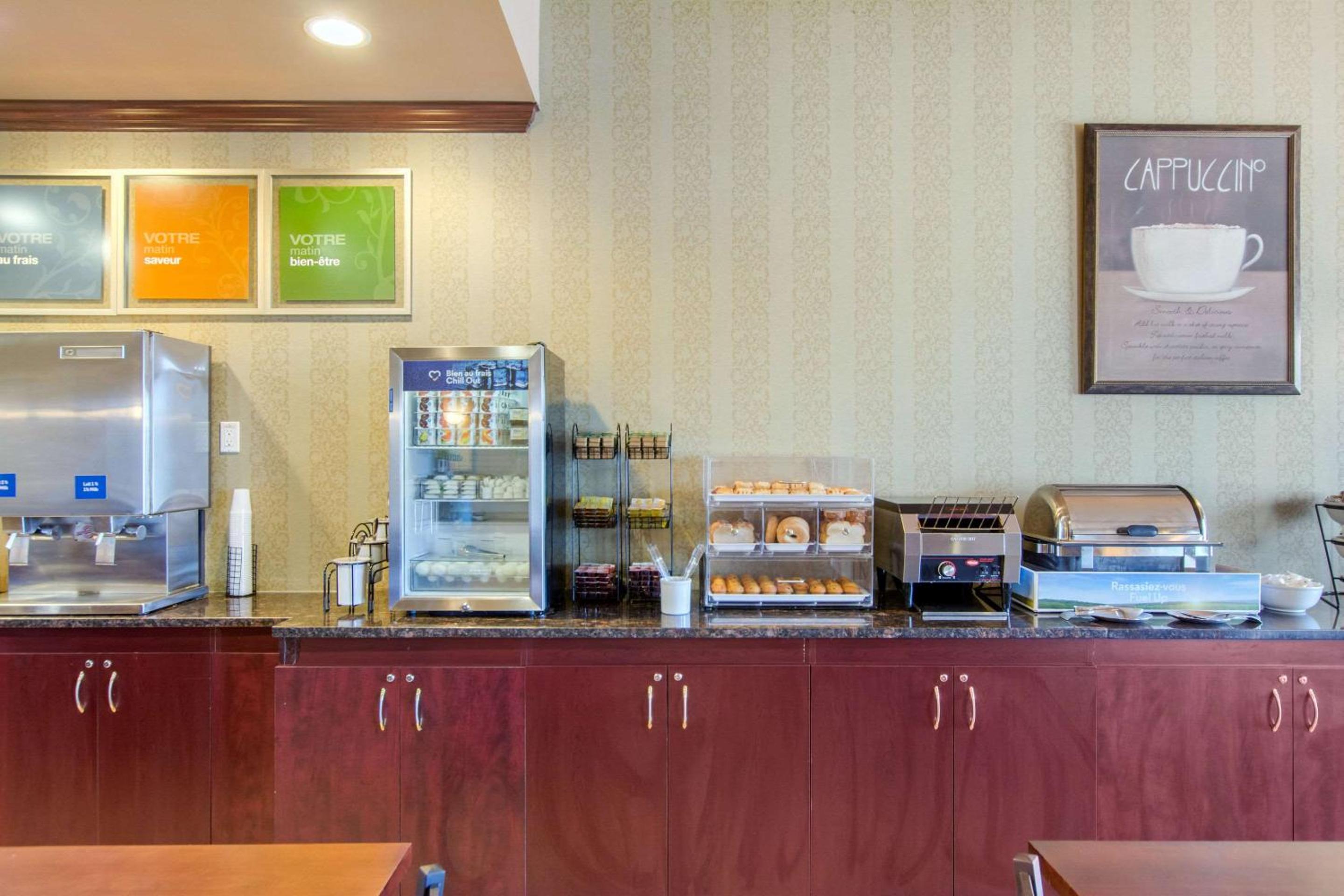 Levis Vacations - Comfort Inn  Suites - Property Image 65