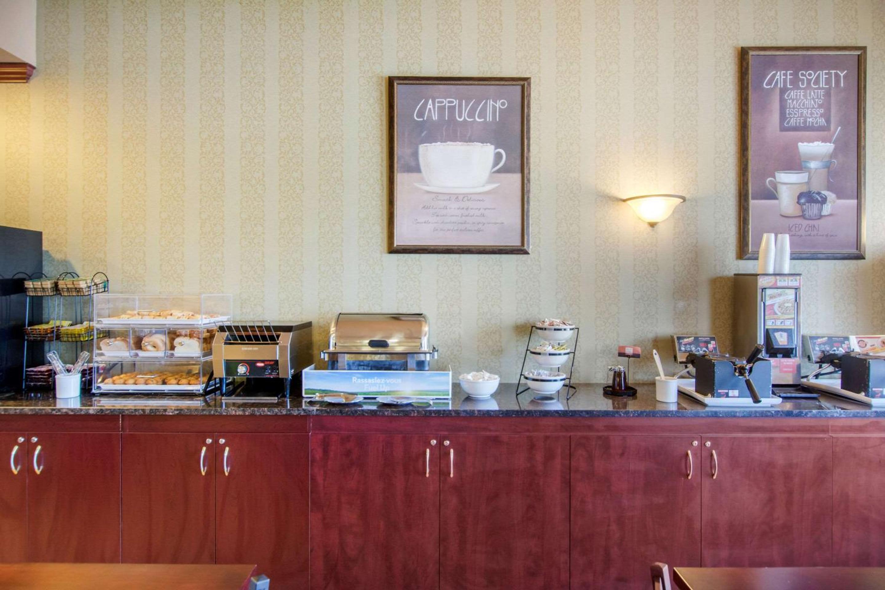 Levis Vacations - Comfort Inn  Suites - Property Image 68