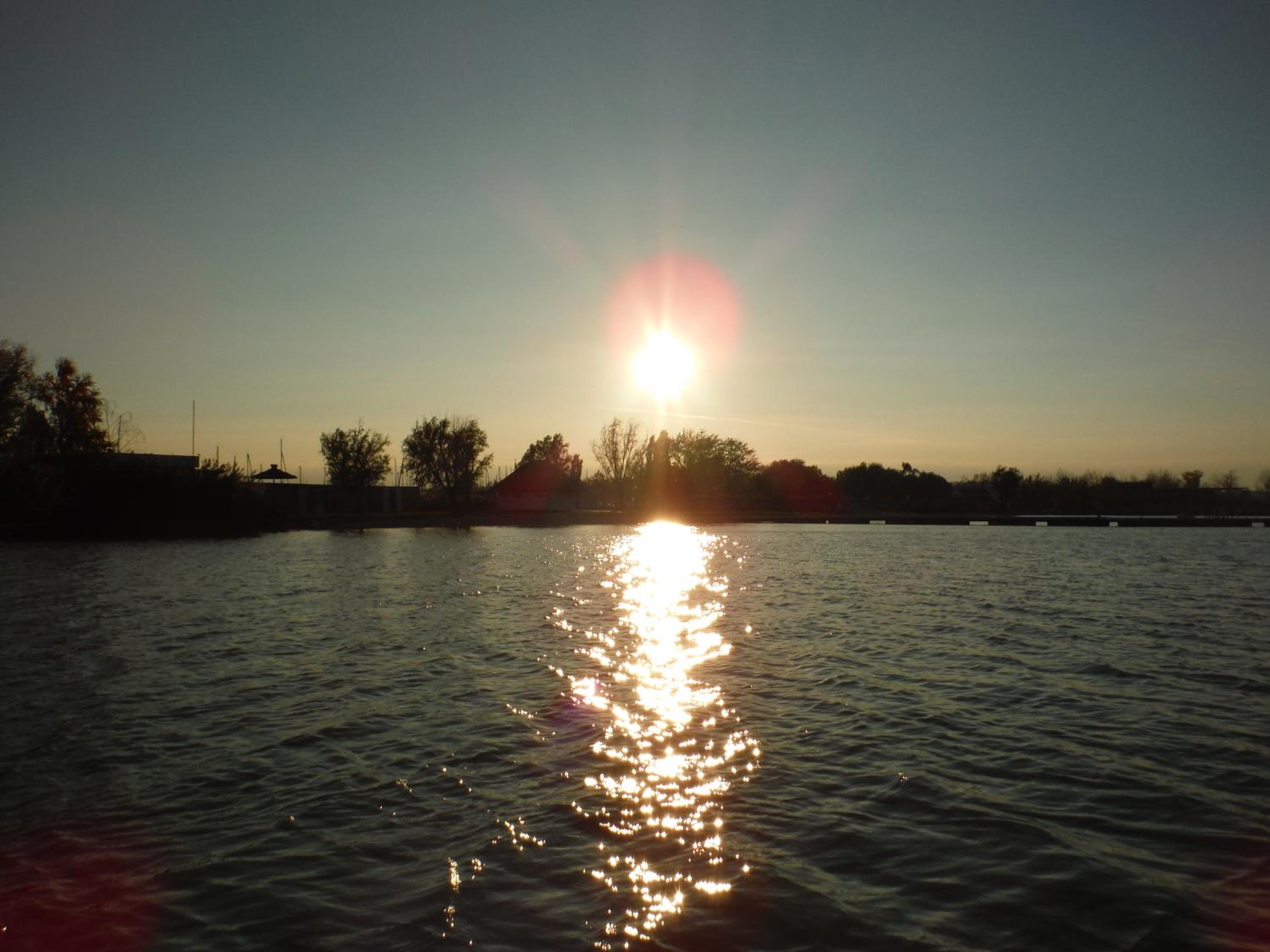 Pfahlbau Sunset I Toplage Elektroboot inklusive