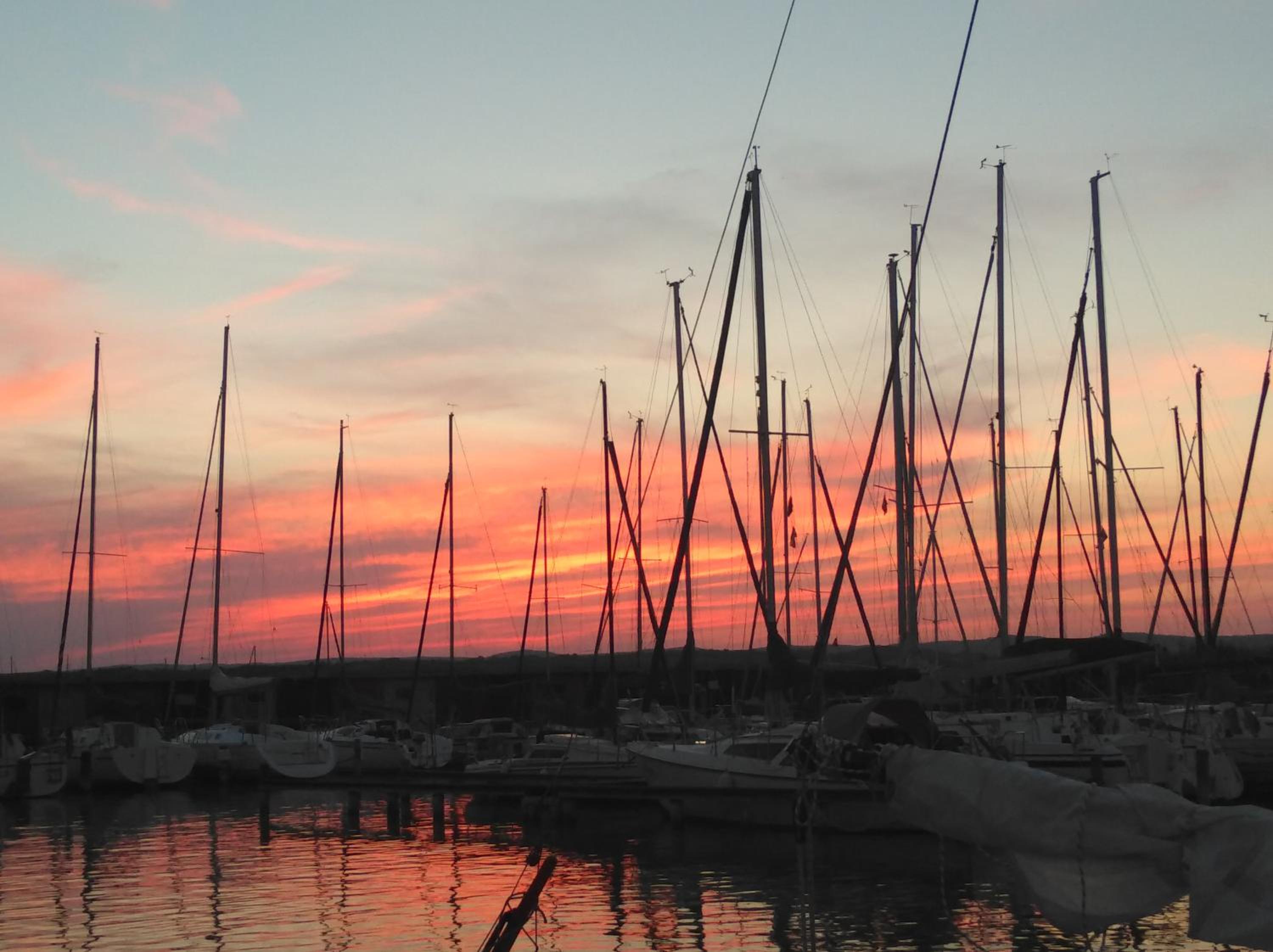 Pfahlbau Sunset I Toplage Elektroboot inklusive