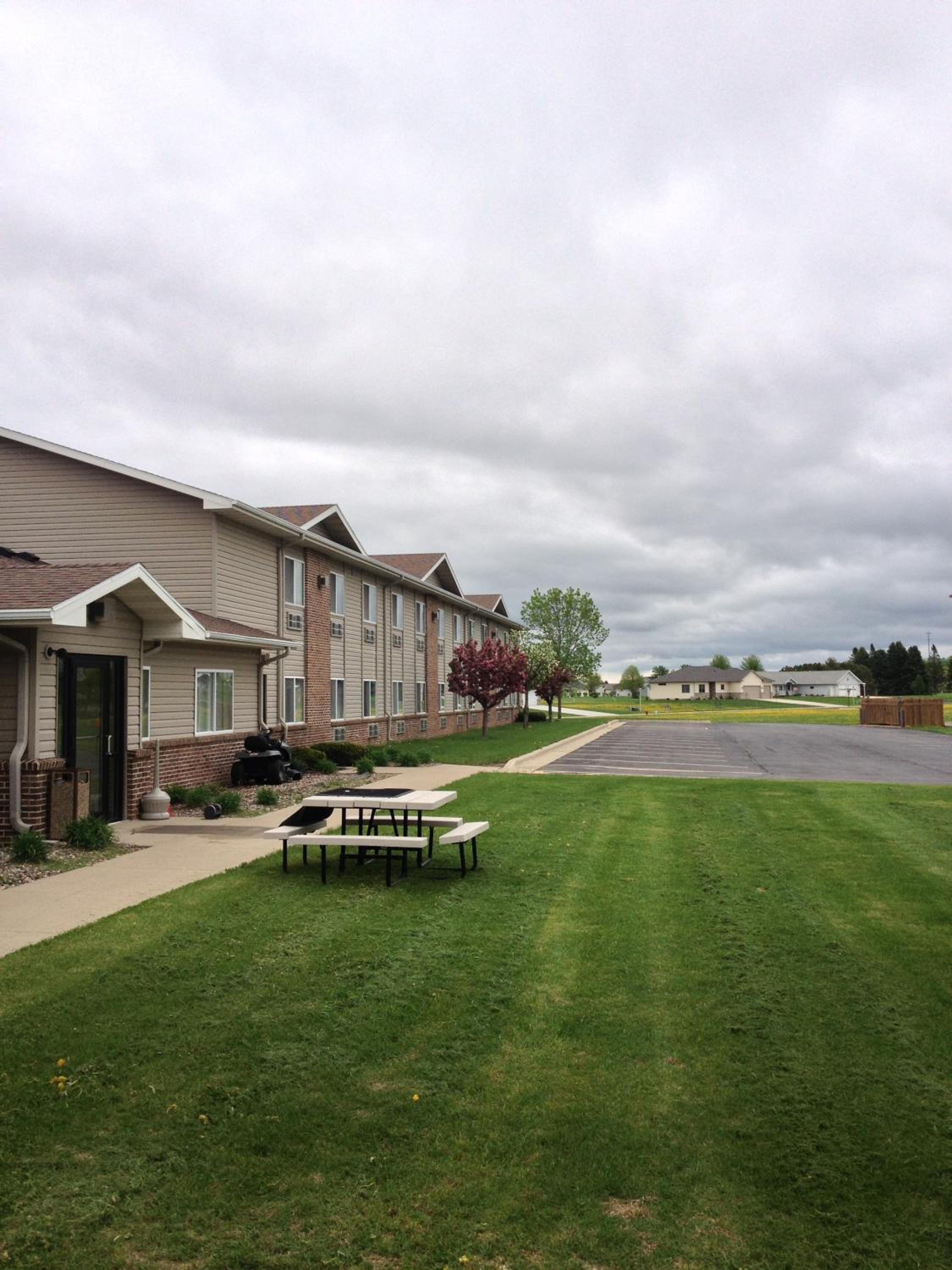 Americas Best Value Inn & Suites-Spring Valley