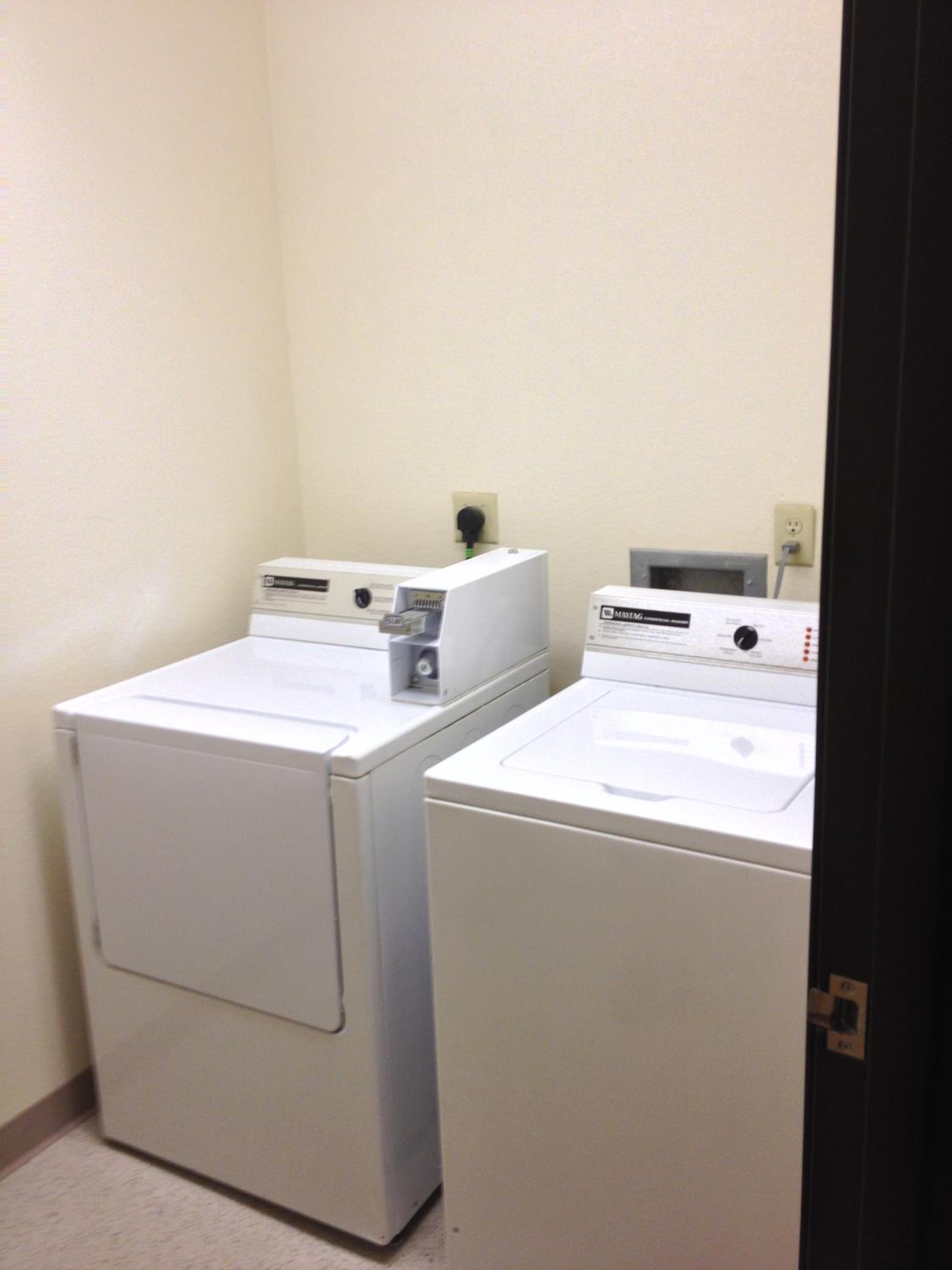 Americas Best Value Inn & Suites-Spring Valley