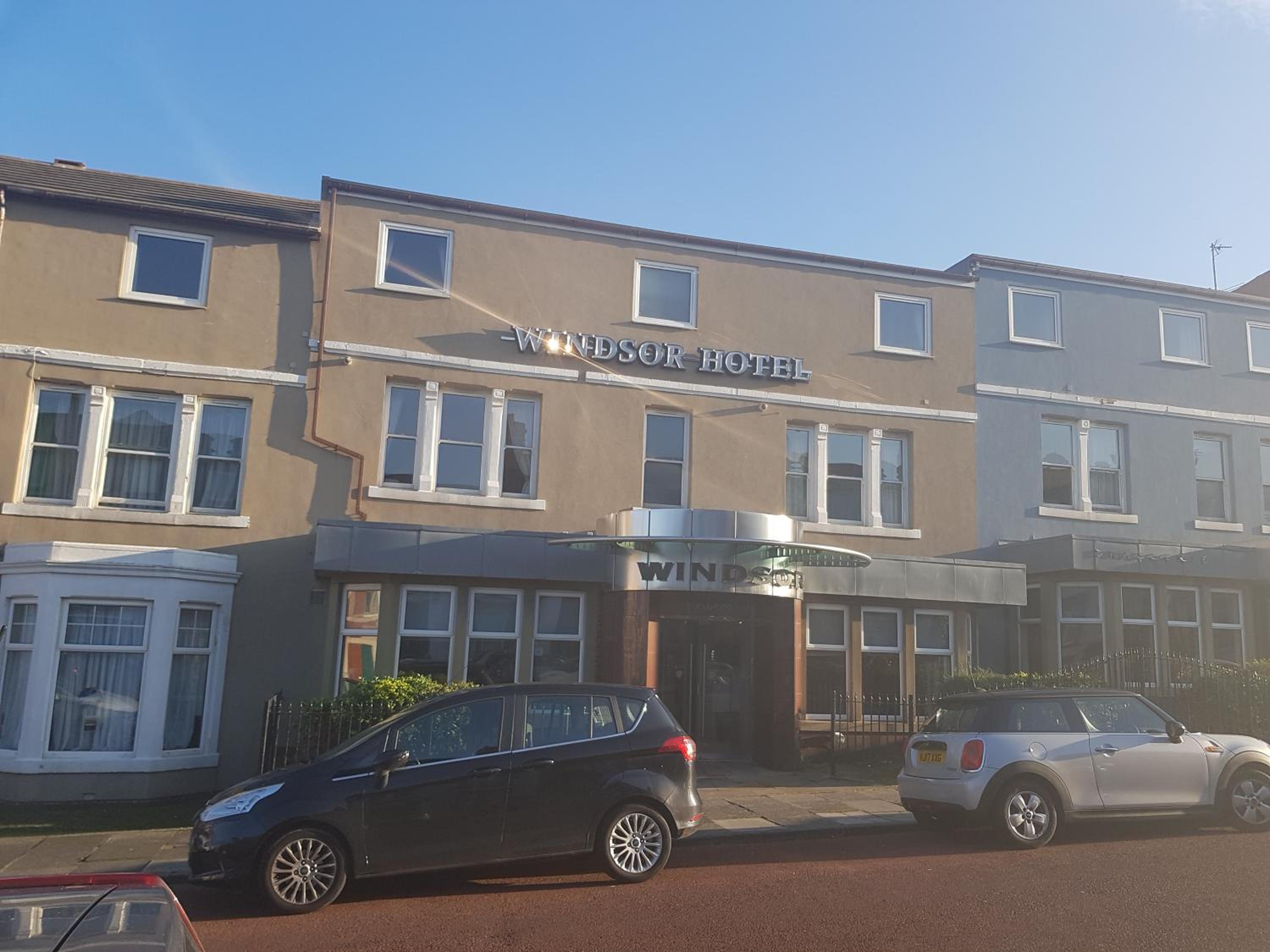 Whitley Bay Vacations - The Windsor Hotel - Property Image 1