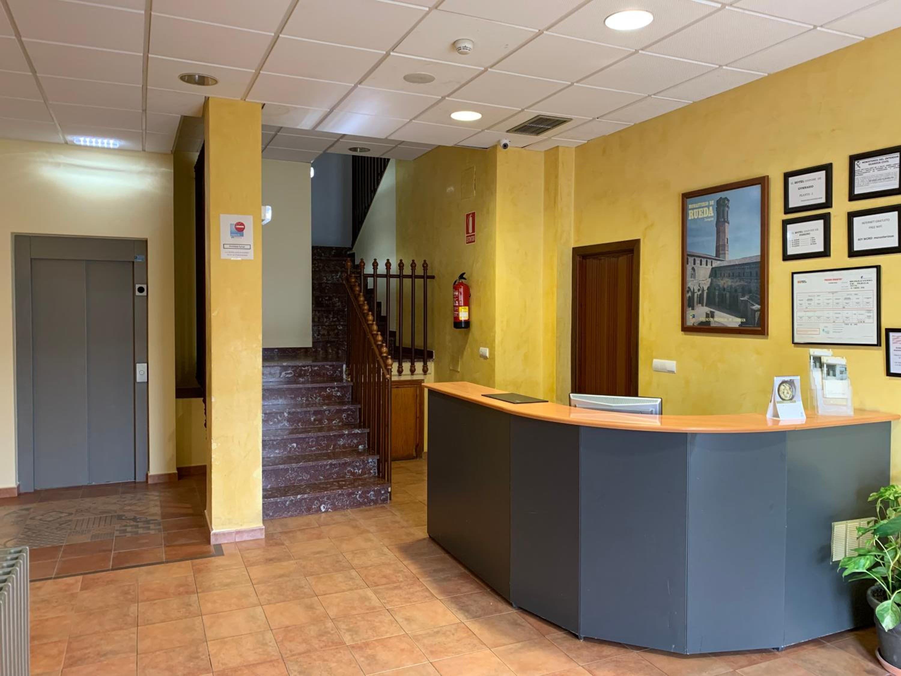 Hostal Monasterio de Rueda