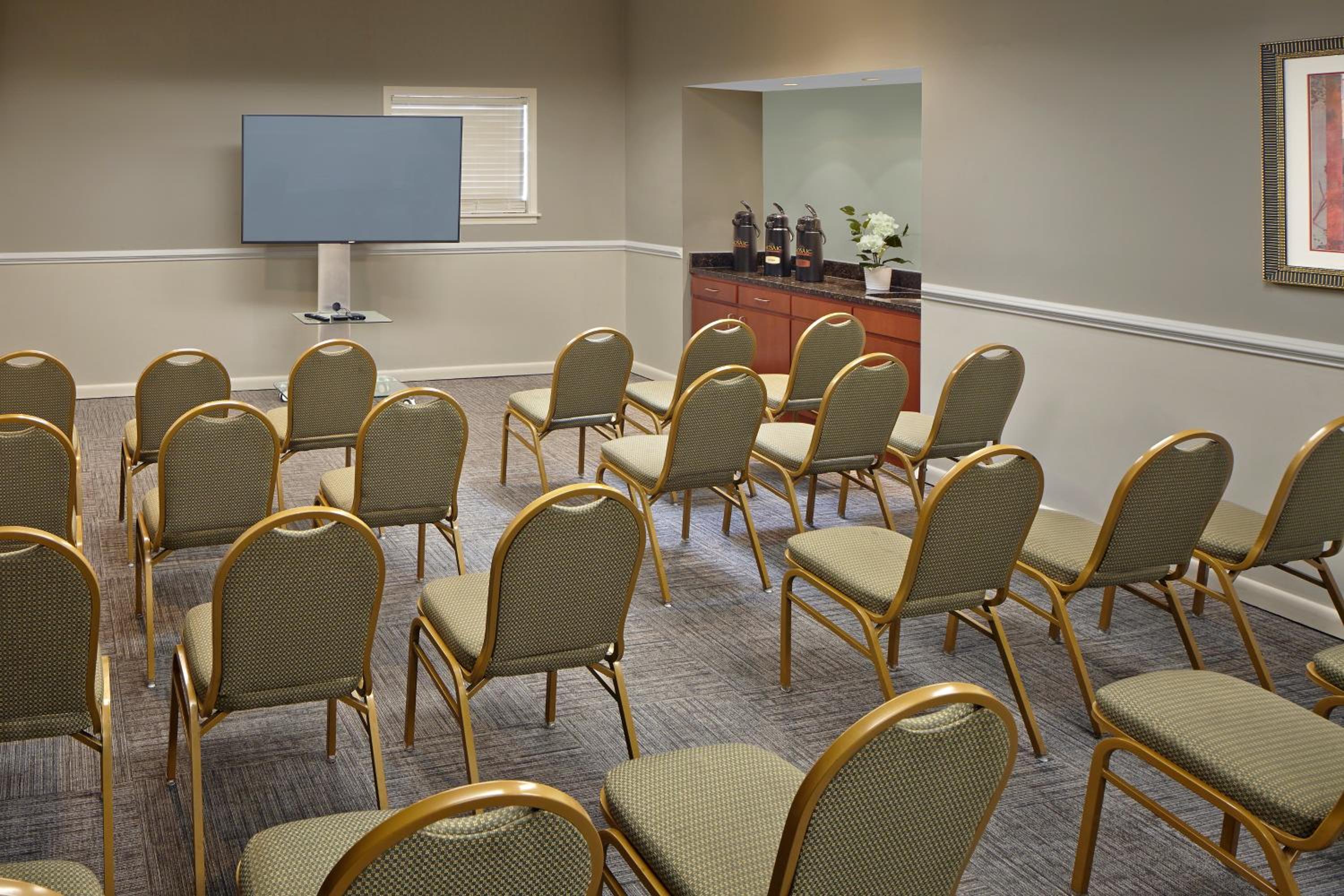 New Haven Vacations - New Haven Village Suites - Property Image 28