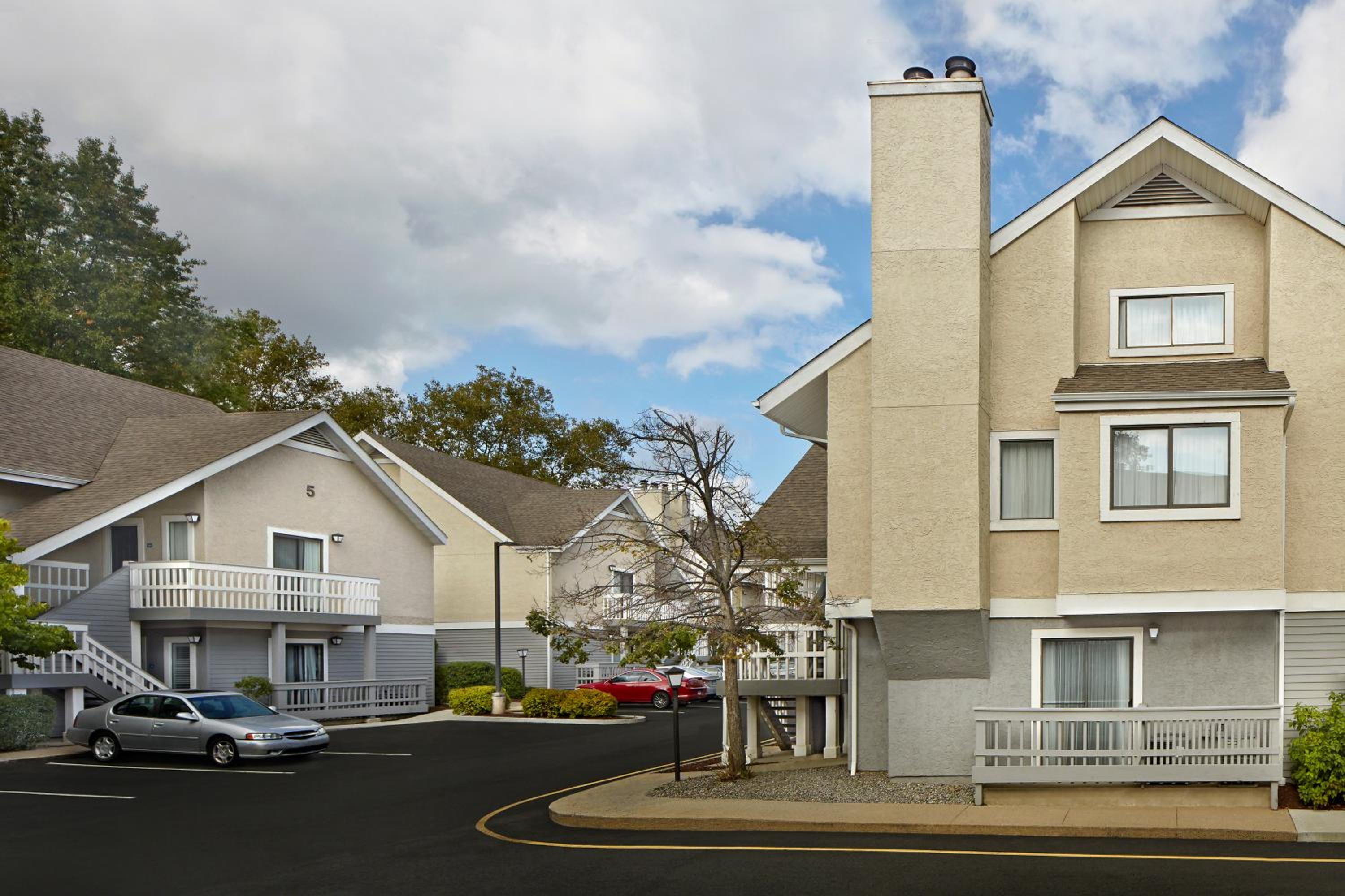 New Haven Vacations - New Haven Village Suites - Property Image 12