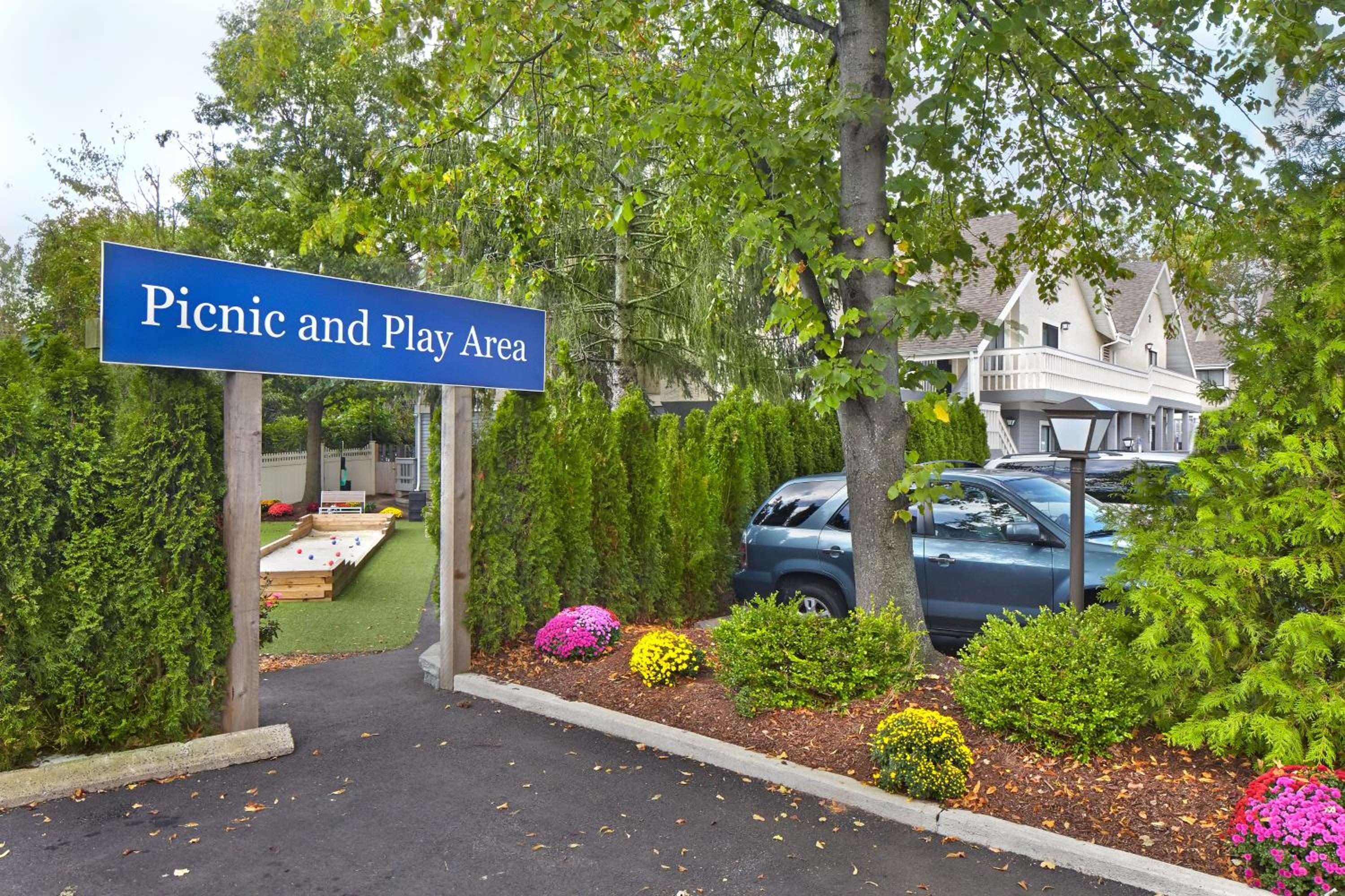 New Haven Vacations - New Haven Village Suites - Property Image 9