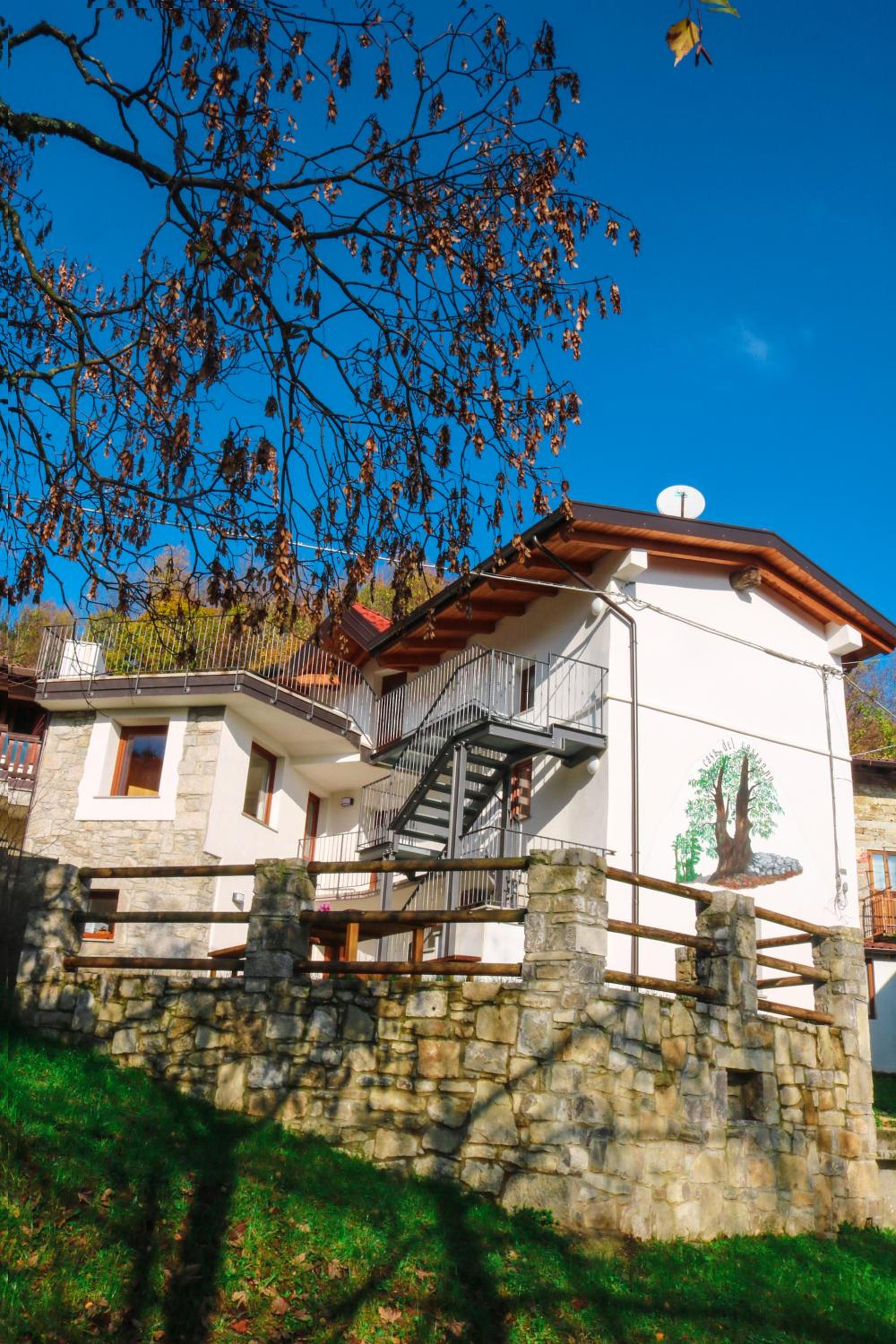 Casa del Castagno view 2