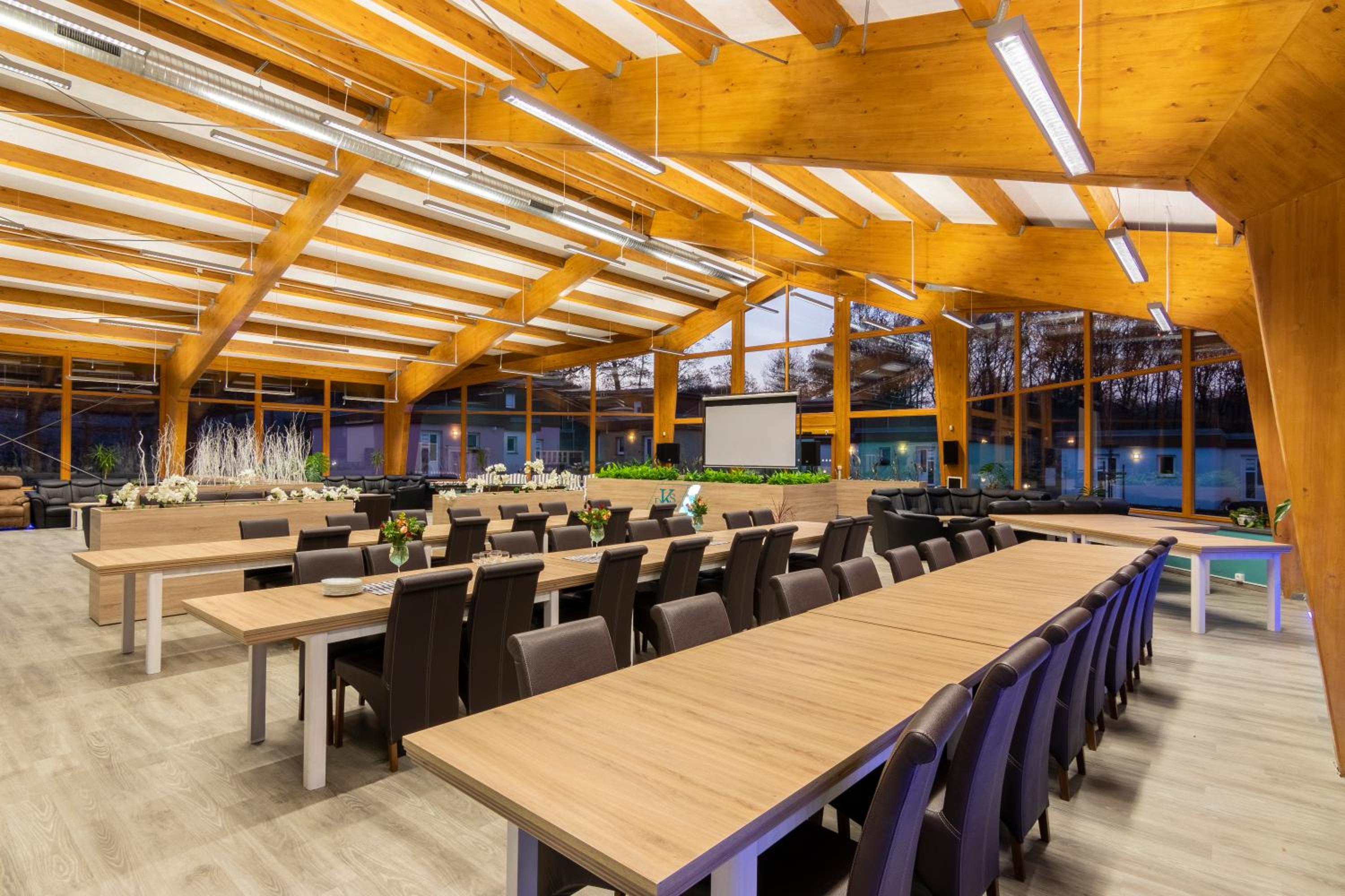 meeting & event spaces