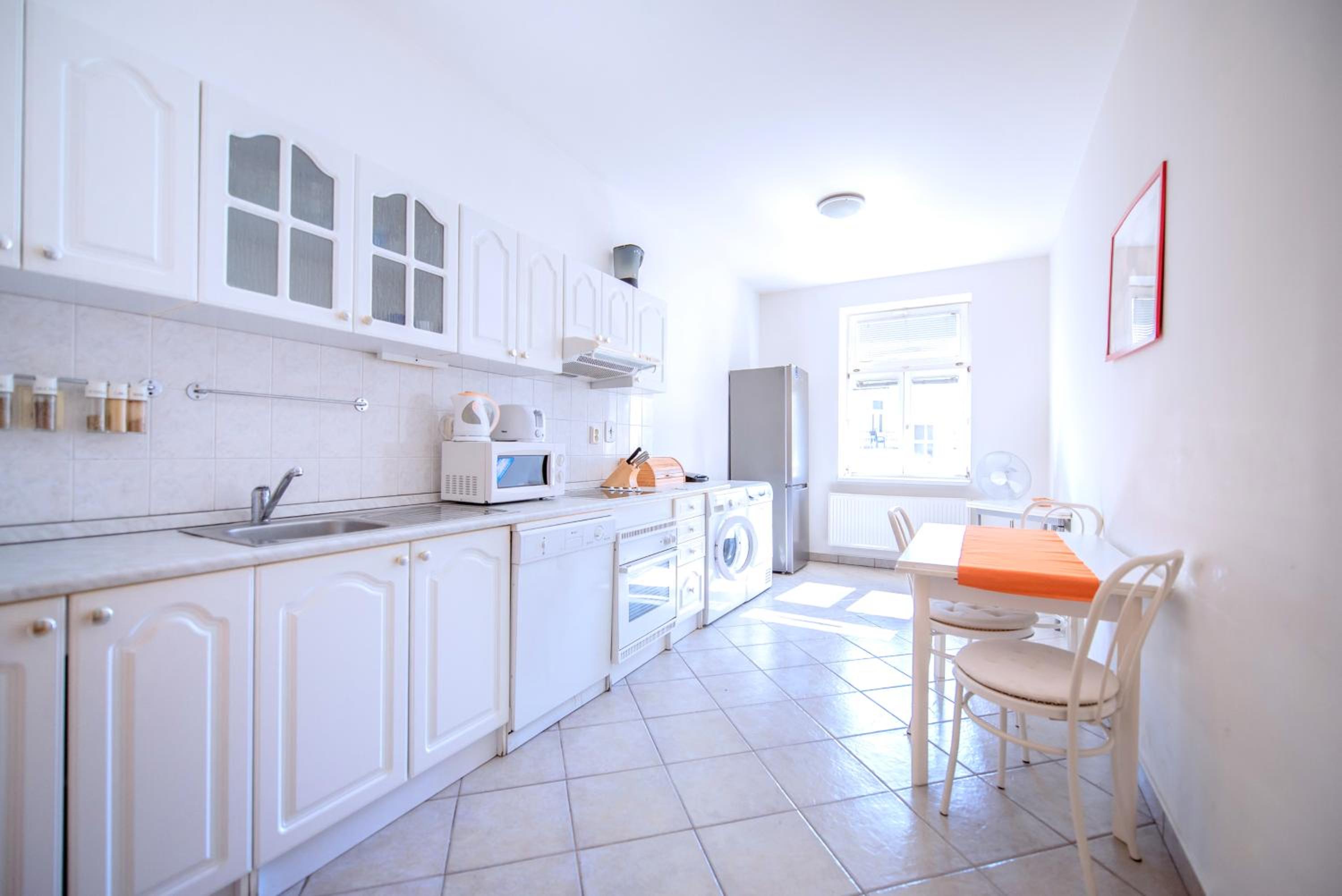 Apartments Vezenska