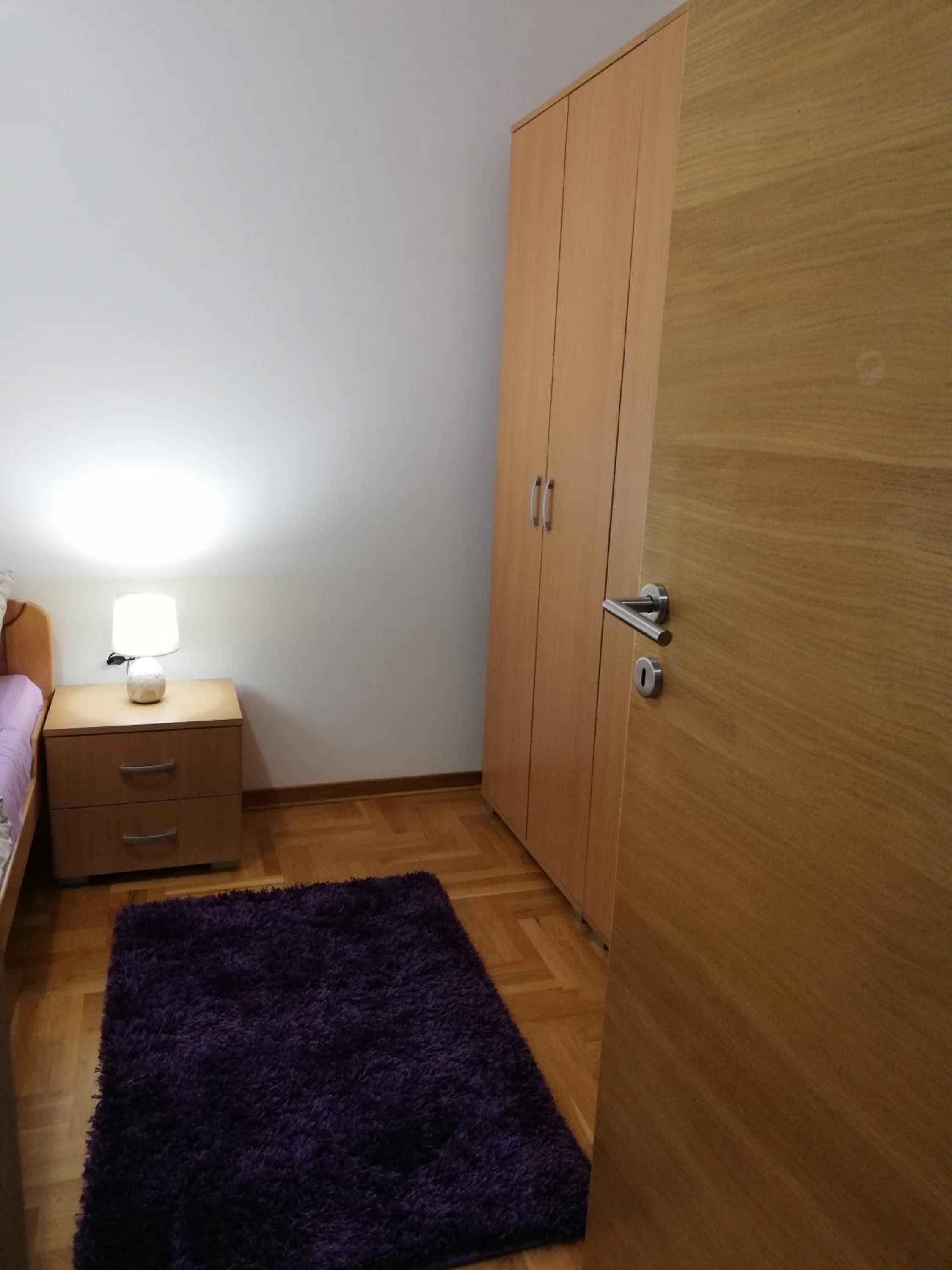 Photo 33