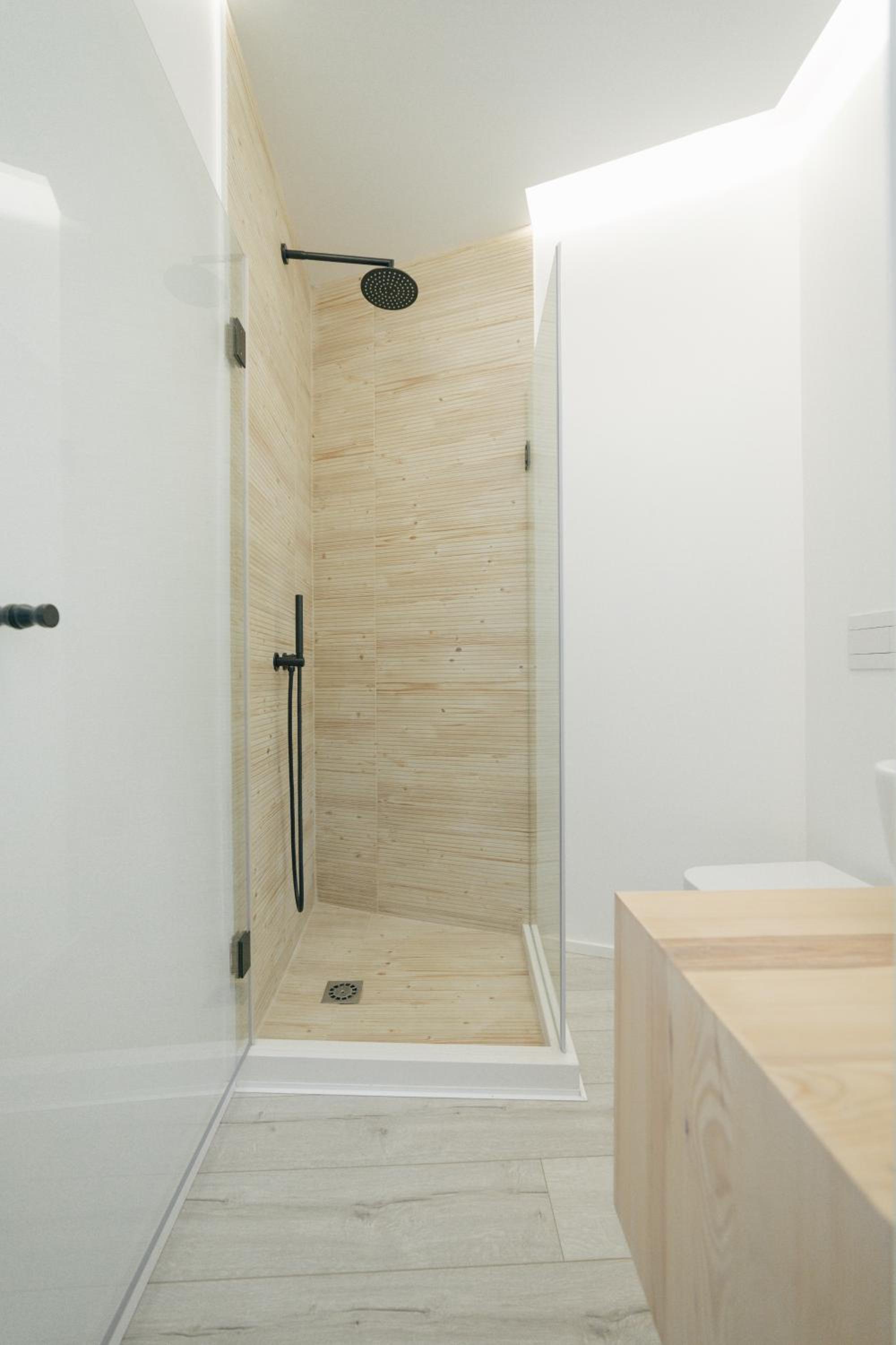 Retreat to a Stylish Concept House in Porto view 4
