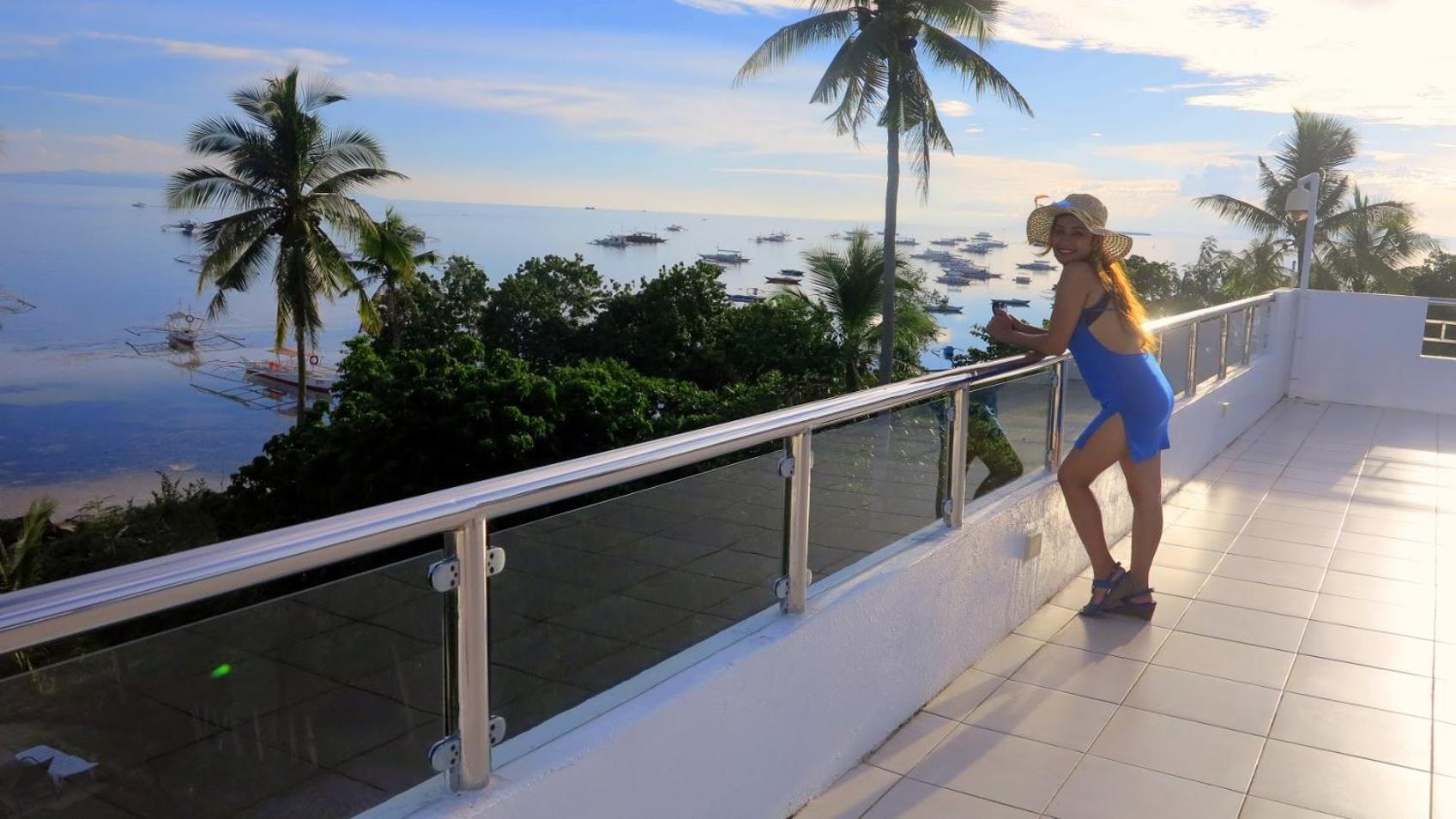 Bohol South Beach Hotel